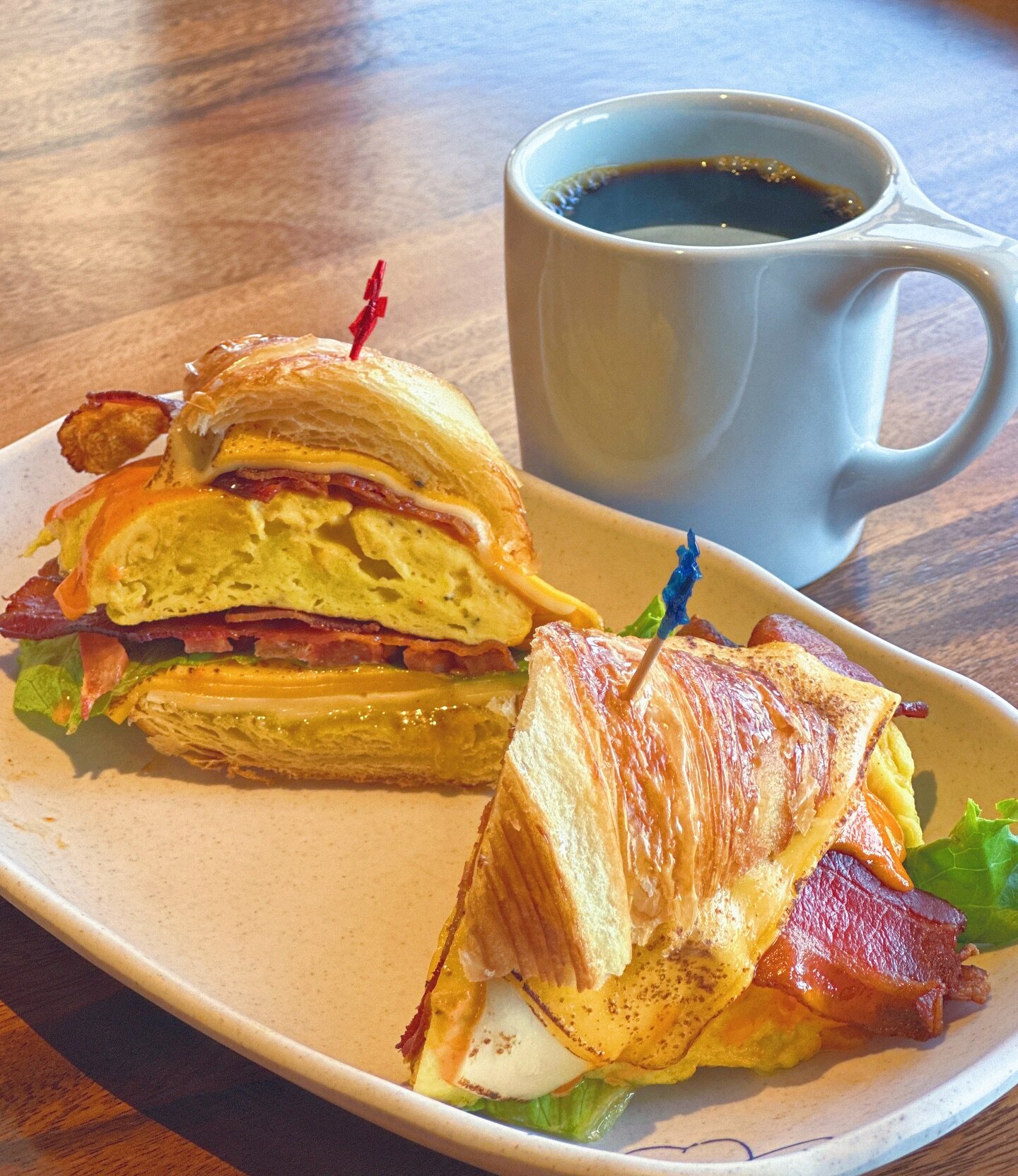 Warm cup of coffee &amp; croissant sandwich to start the day 🥰 #BriansCoffeeRoasters 

☕️ Premium Roasted Coffee
🥐 Pastry / Sandwiches / Pastas &amp; more
🔸8am - 4pm Daily (closed Tues)
📌 4109 TX-121, Carrollton TX 75010
.
.
#BriansCoffeeRoasters