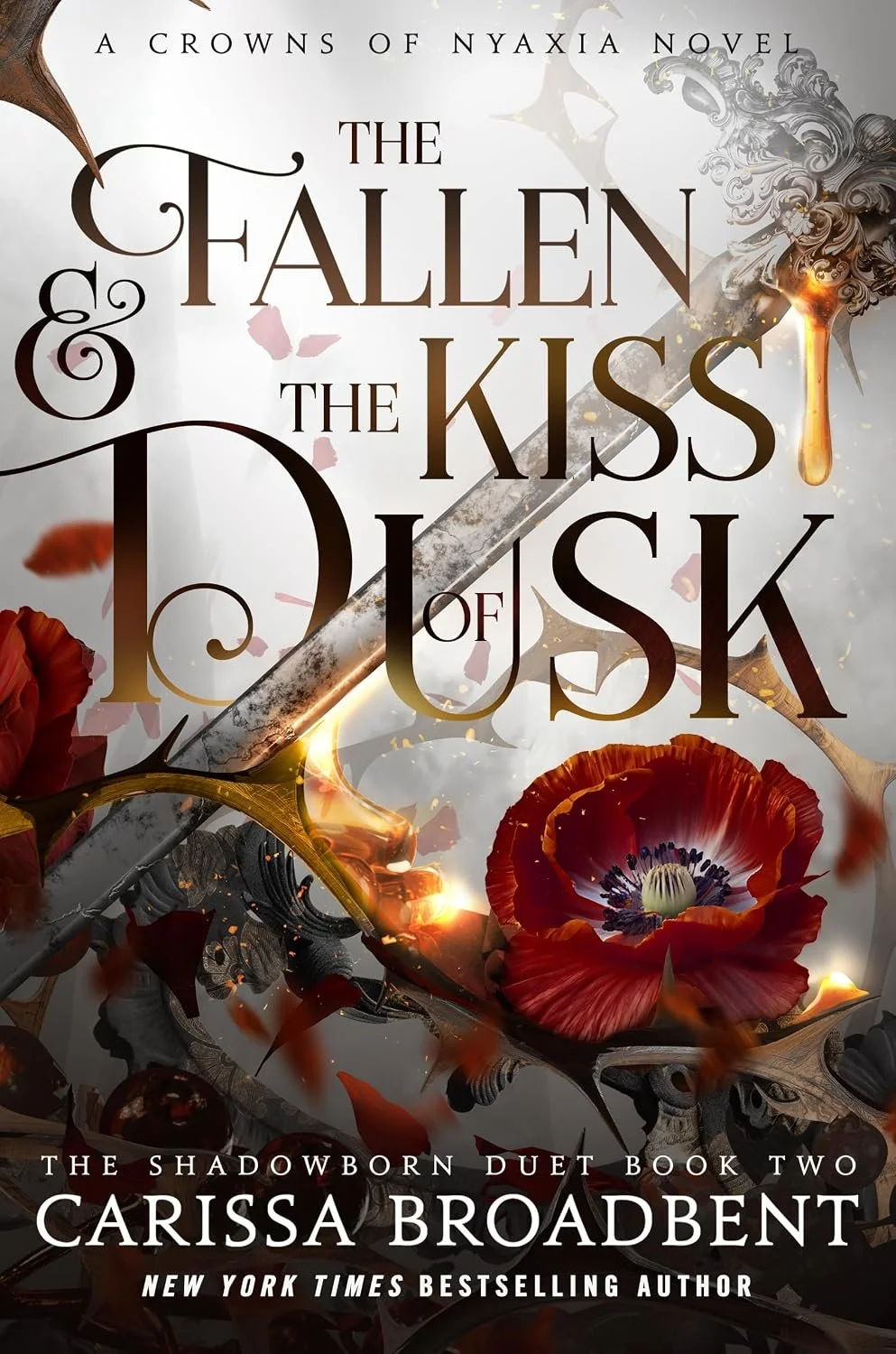 The Fallen & the Kiss of Dusk Book 2 of the Shadowborn Duet (Crowns of Nyaxia, 4).jpg