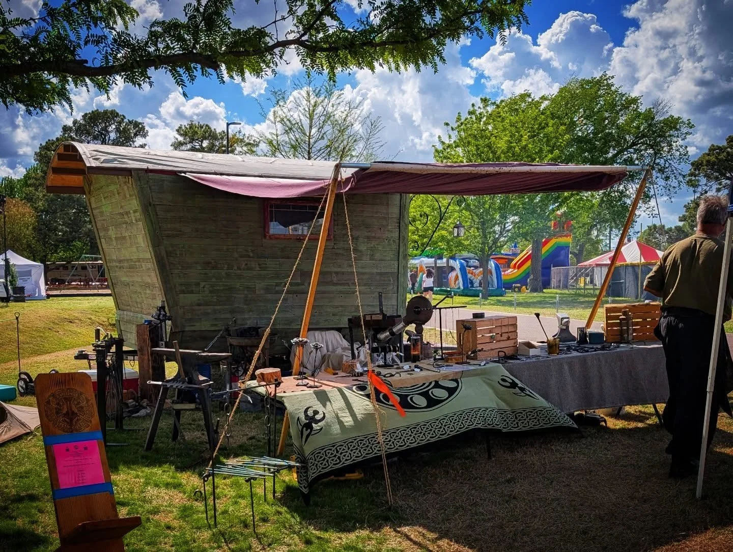 We had a great time at Norman Medieval Faire! We'll look forward to seeing everyone again at the next event!

#blacksmith 
#normanmedievalfair 
#blacksmithing