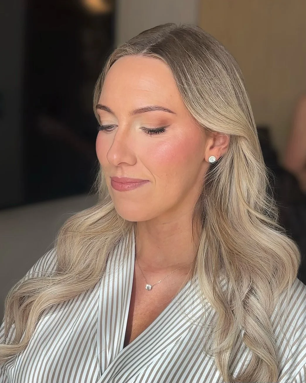 Becca ✨ 

Hair by @rarebirdbeauties 

#chicagomua #chicagomakeup #chicagobrides #naturalglam #softglam #bridesmaidglam #chicagoweddings #chicagoweddingplanner #chicagohairstylist #bridalmakeup #bridalglam #chicagophotographer #illinoisbride #illinois