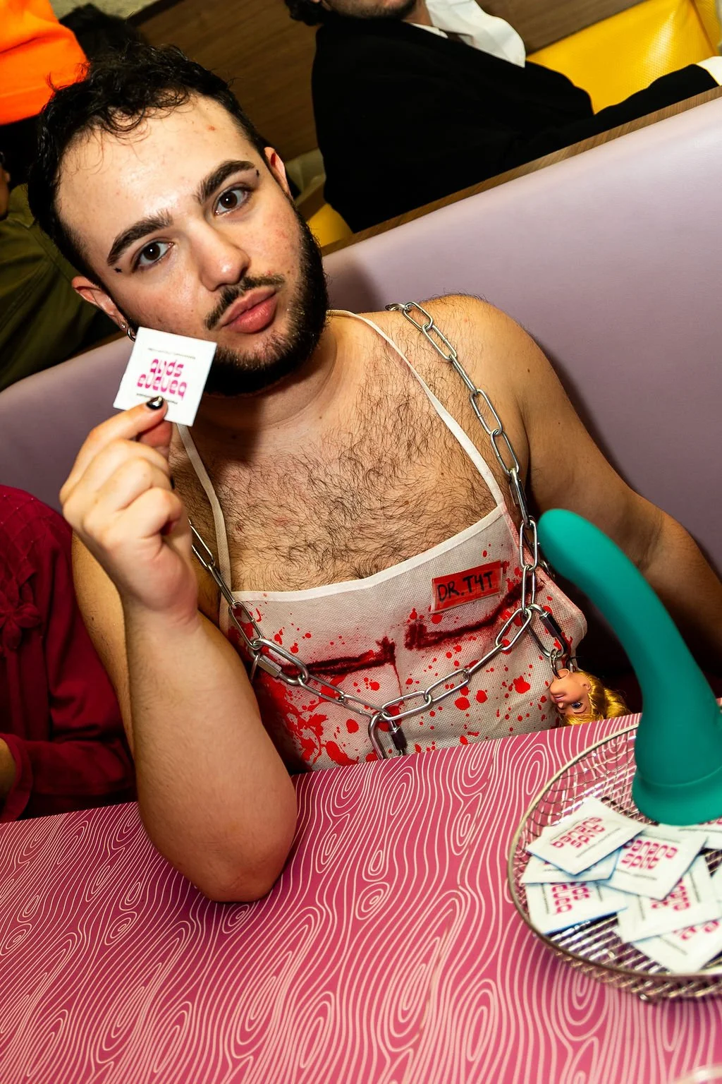 BANANA SPLIT: DEAD2ME(2)