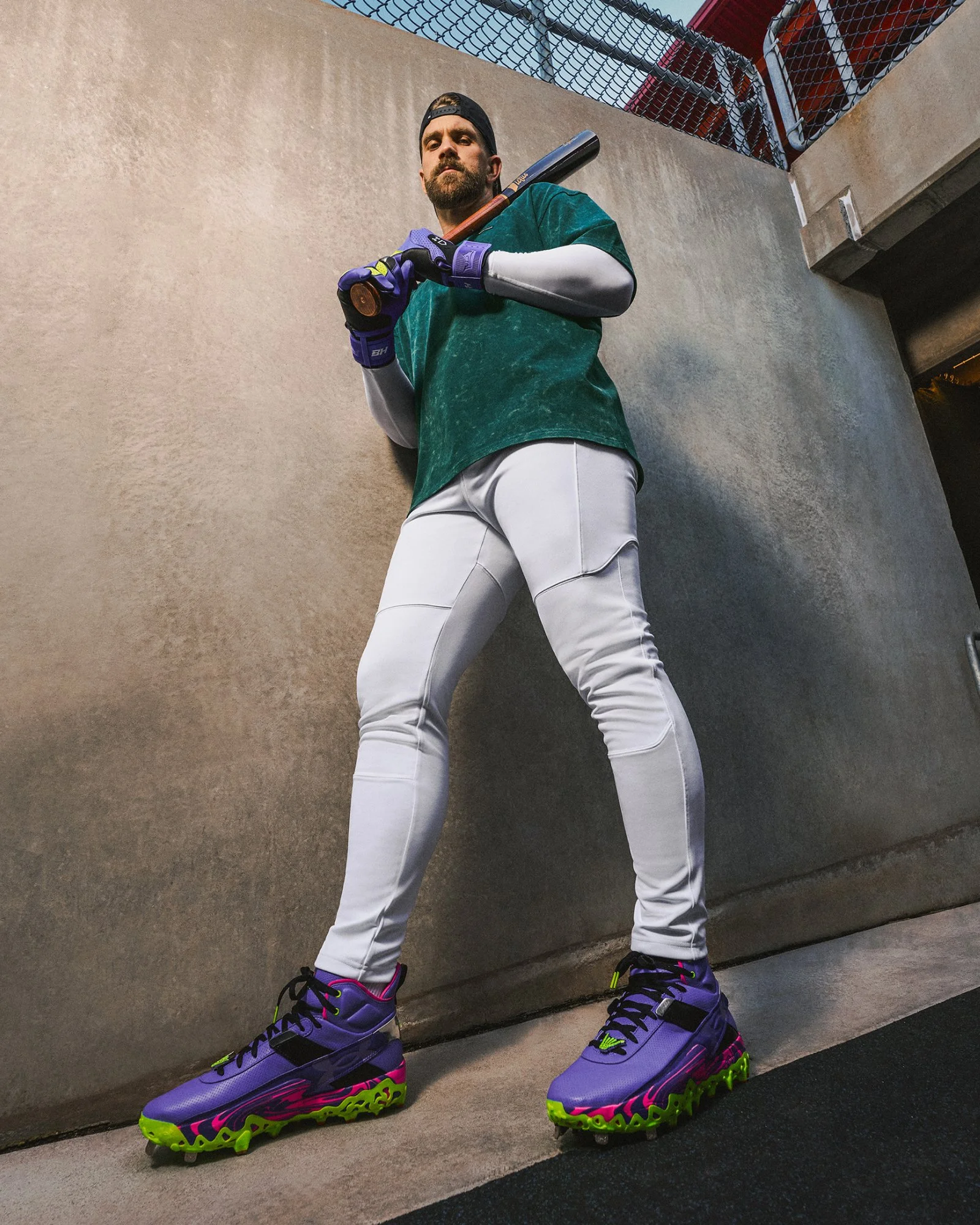 SS26_Q1_BaseballConvert_Launch_M_6004167-100_Disruptor_1600x2000.jpg