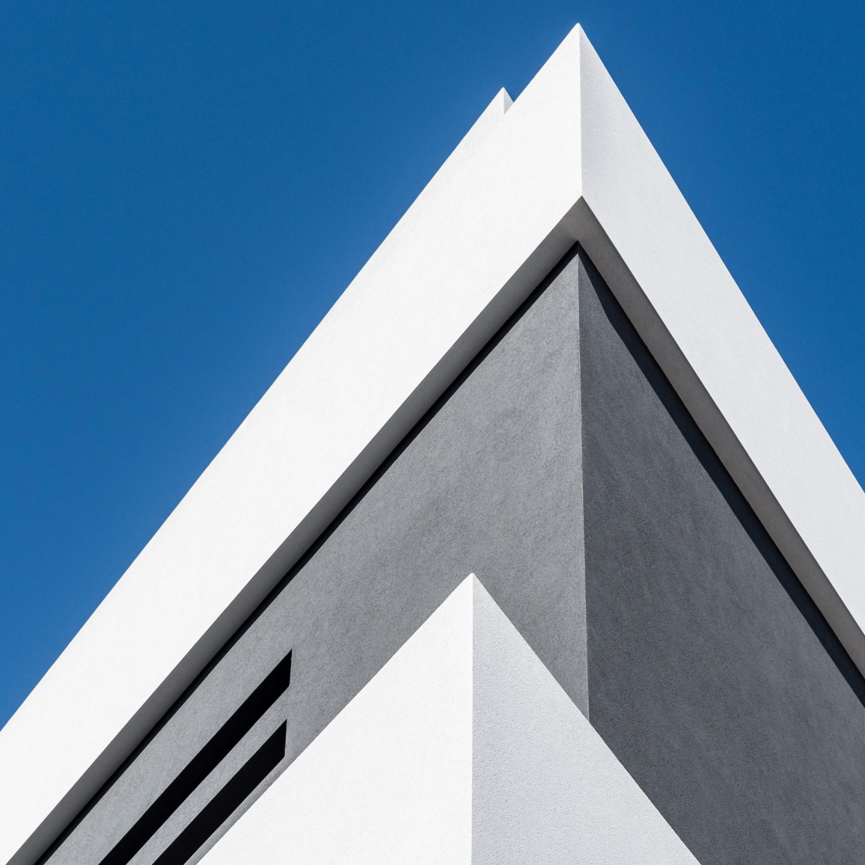 Moustroufis-Architects-Commercial-Building-Sarantis-Img4-scaled.jpg