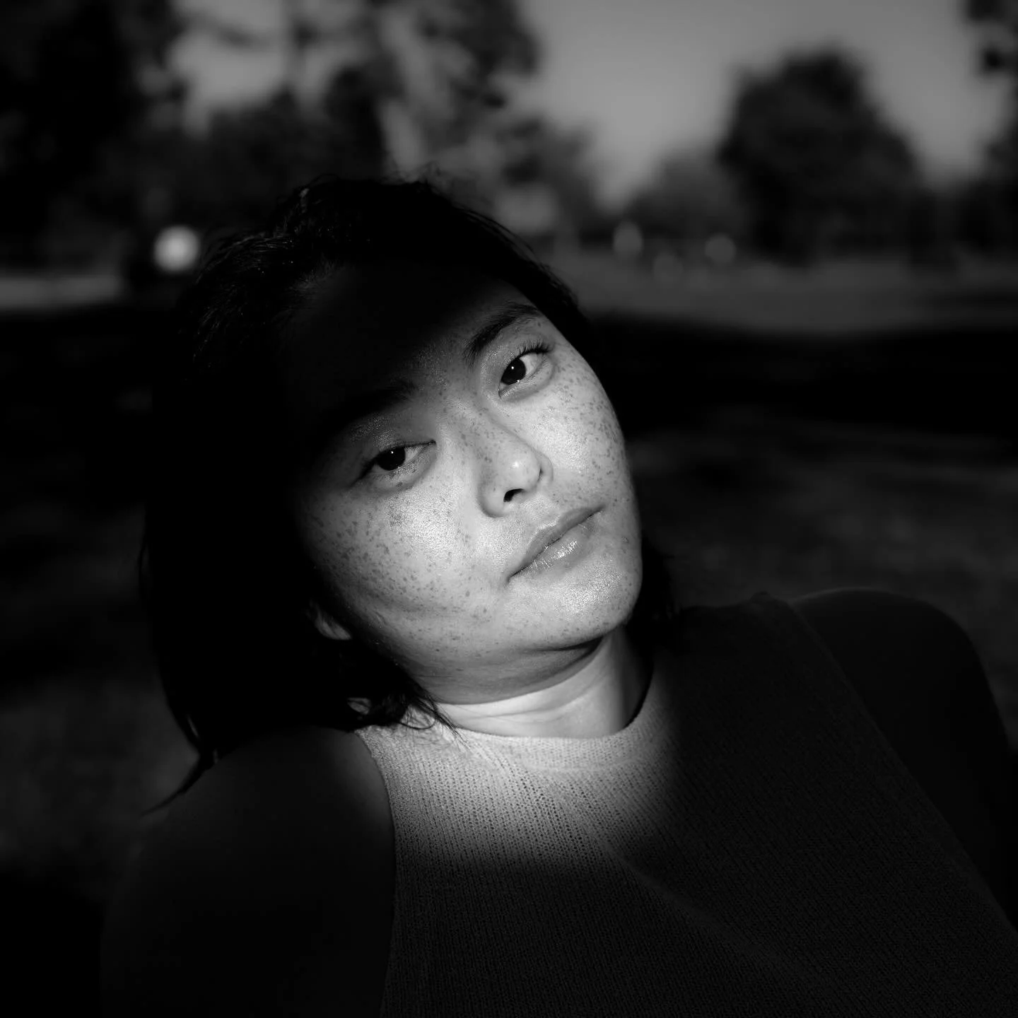 Natural light &amp; shadows from the trees w/ @kimchidumplingsoo_p