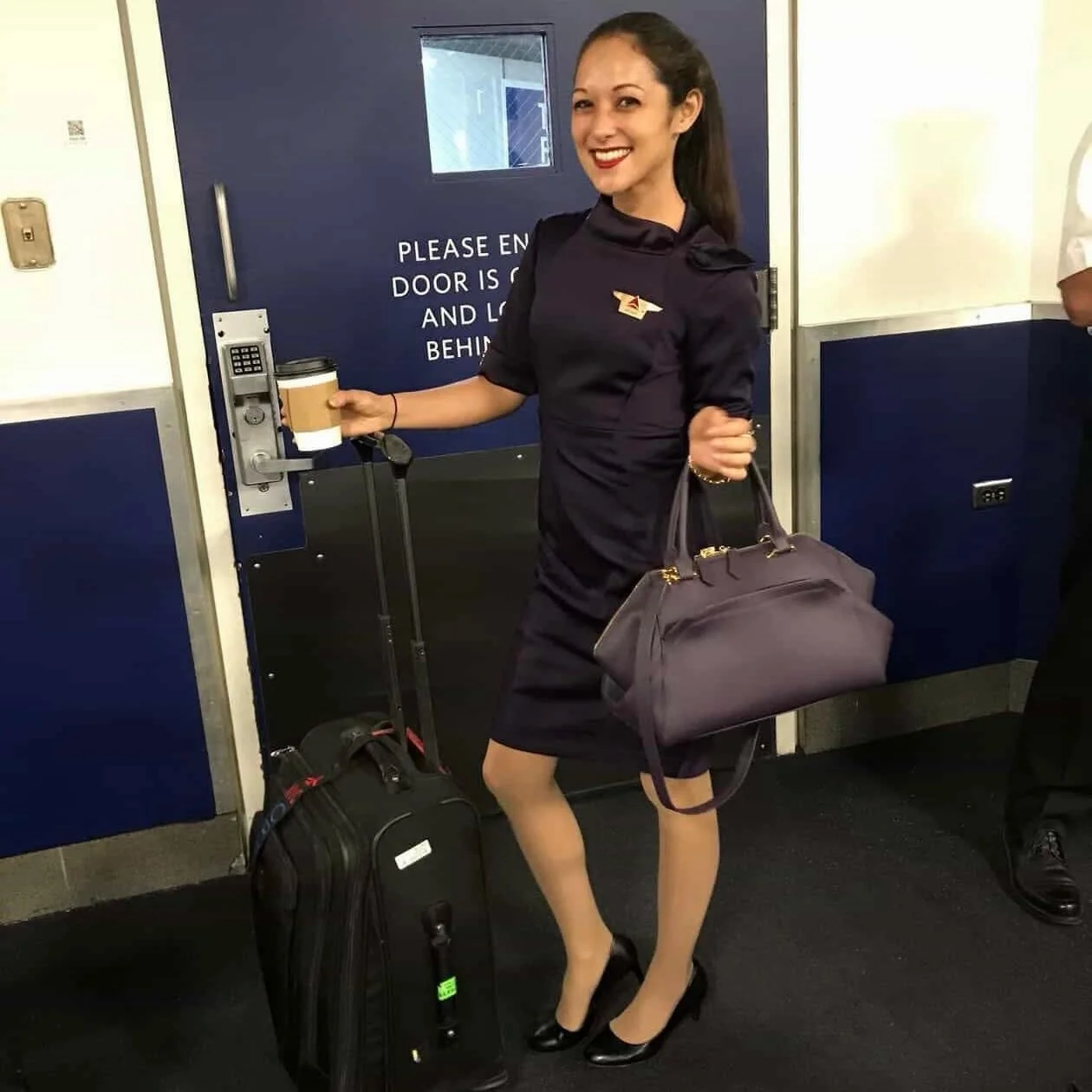 Today we are extending a big congratulations to one of our alumni - @kissesfromtheclouds!

Megan was a flight attendant at Delta before she started training with us here at Sling.

Fast forward years later&hellip; 

She is now a pilot at Delta! 

Wha