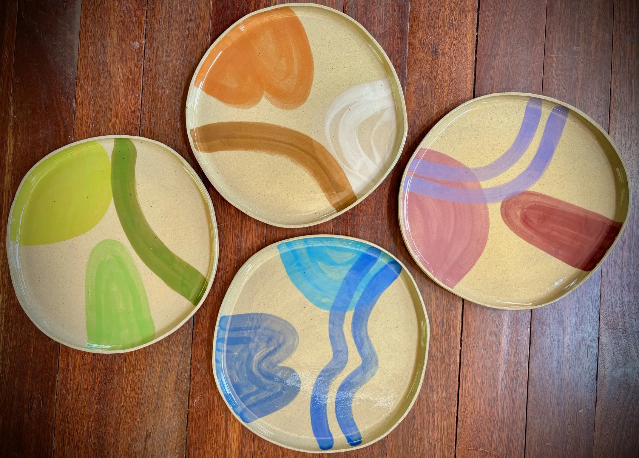 Sets of vibrant plates
