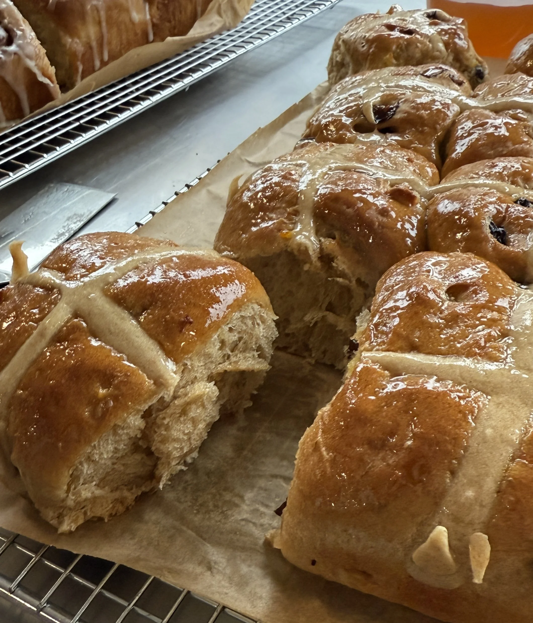 HOT CROSS BUNS with Judy the Bun Master