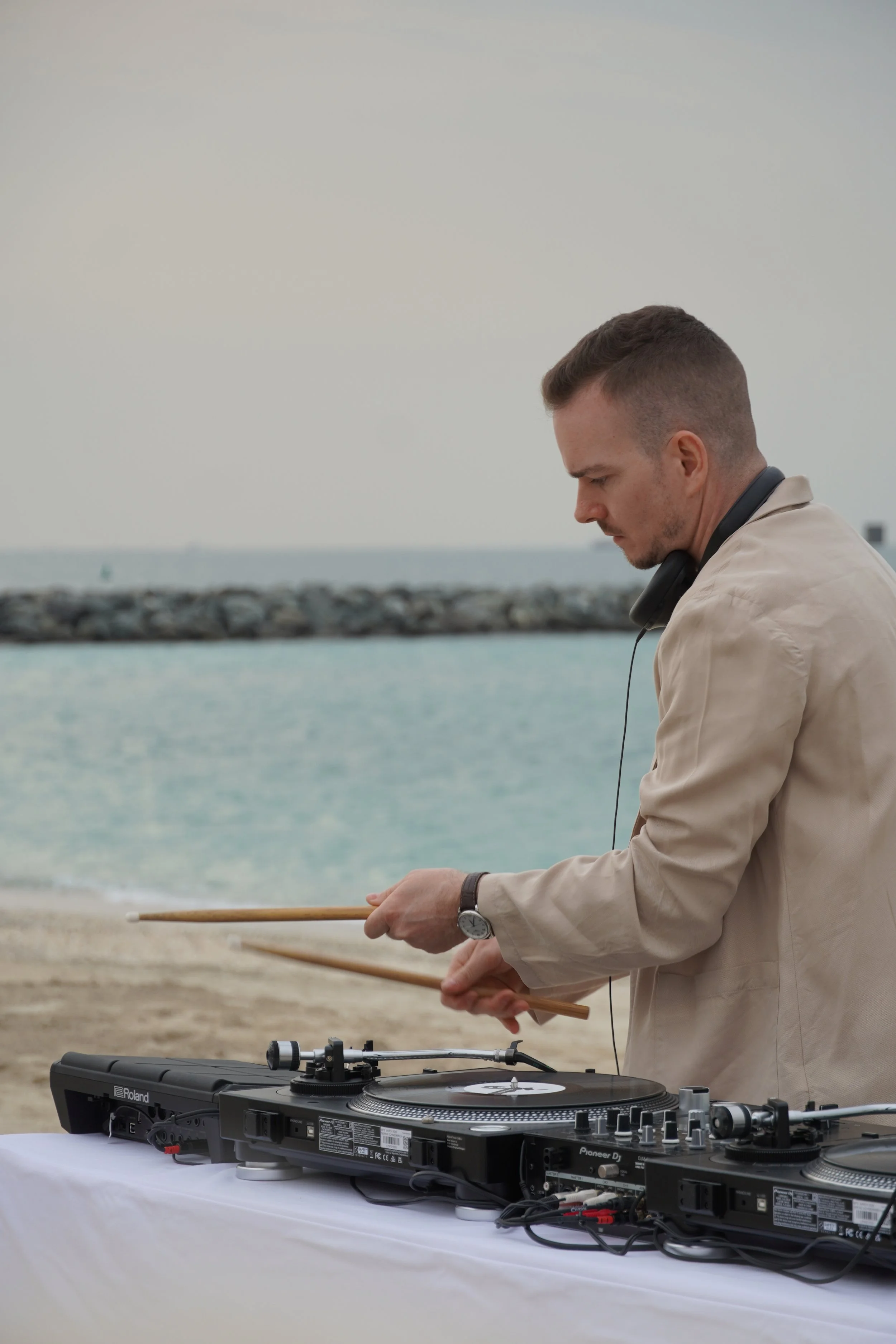 DJ Vinyls Drums Charles Stif Dubai