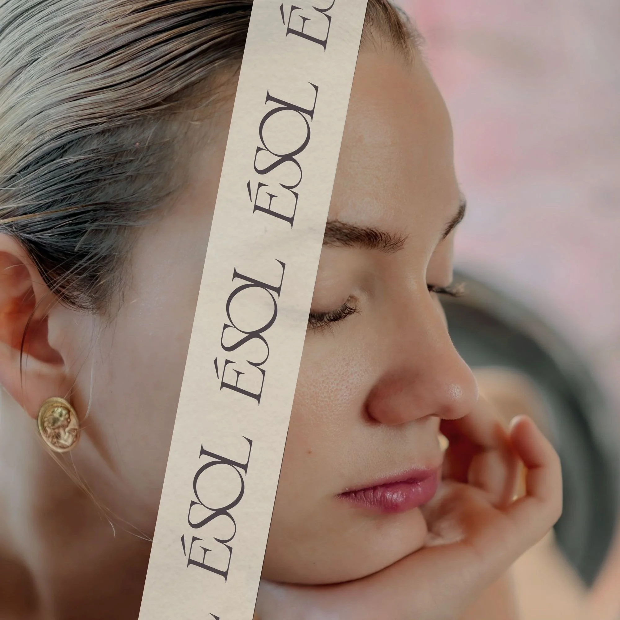 skincare aesthetic logo.jpg