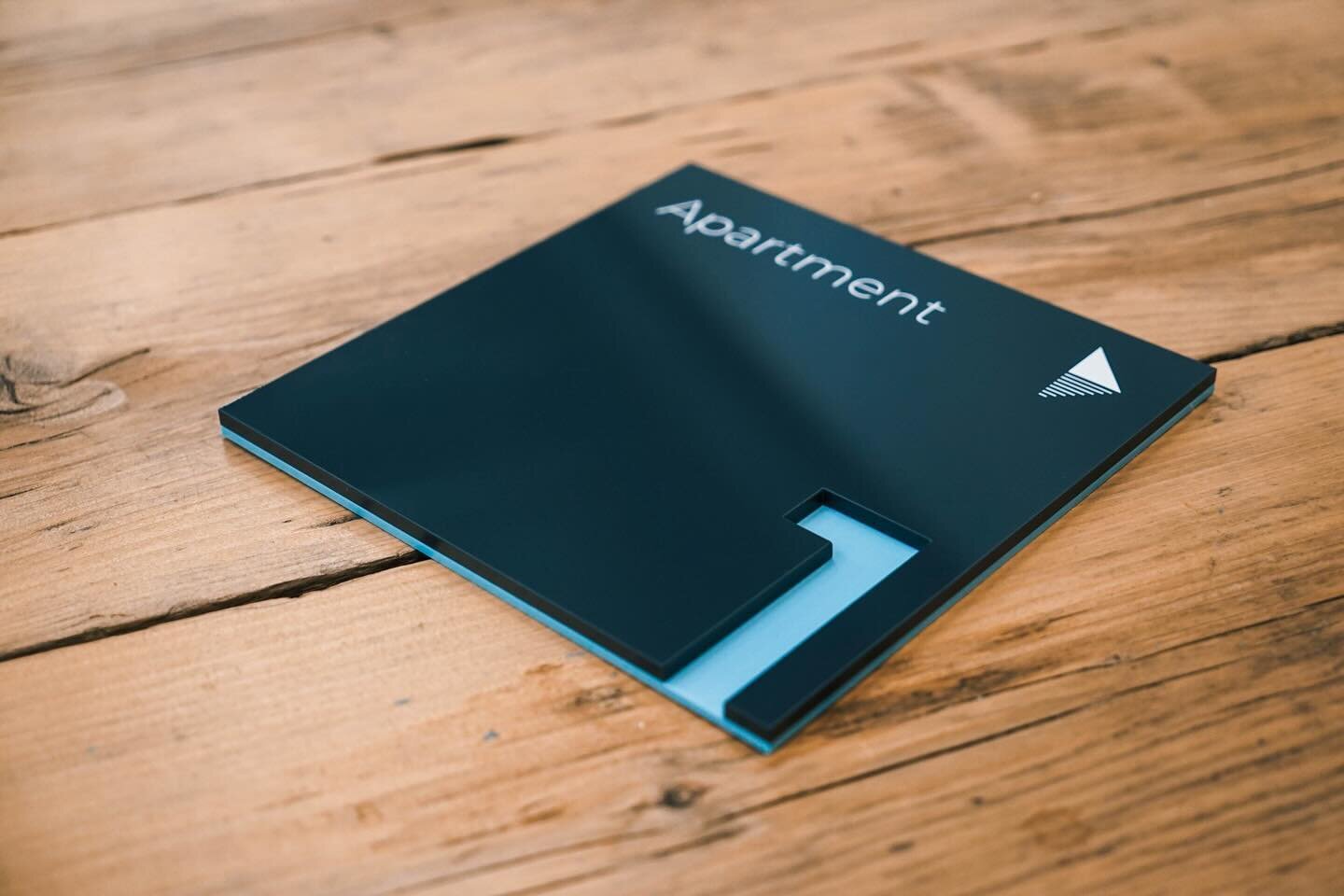 🌟 Simple Elegance: Elevate your space with our custom laser-cut directional signs on quality perspex! 🚀🔍

Enhance your surroundings effortlessly with our bespoke signs, designed to bring a touch of refined simplicity.

💡 Why Choose Us?
Discover t