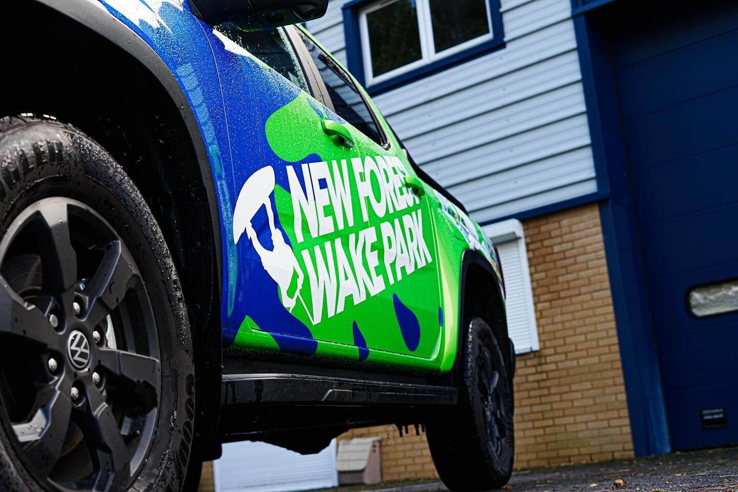 New Year! New Look!

The guys at @newforestwaterpark had their brand new Amarok arrive with us for a new design and colour change wrap in December. The high metallic vinyl with oversized branding will certainly turn heads with this beast!

#vinylwrap