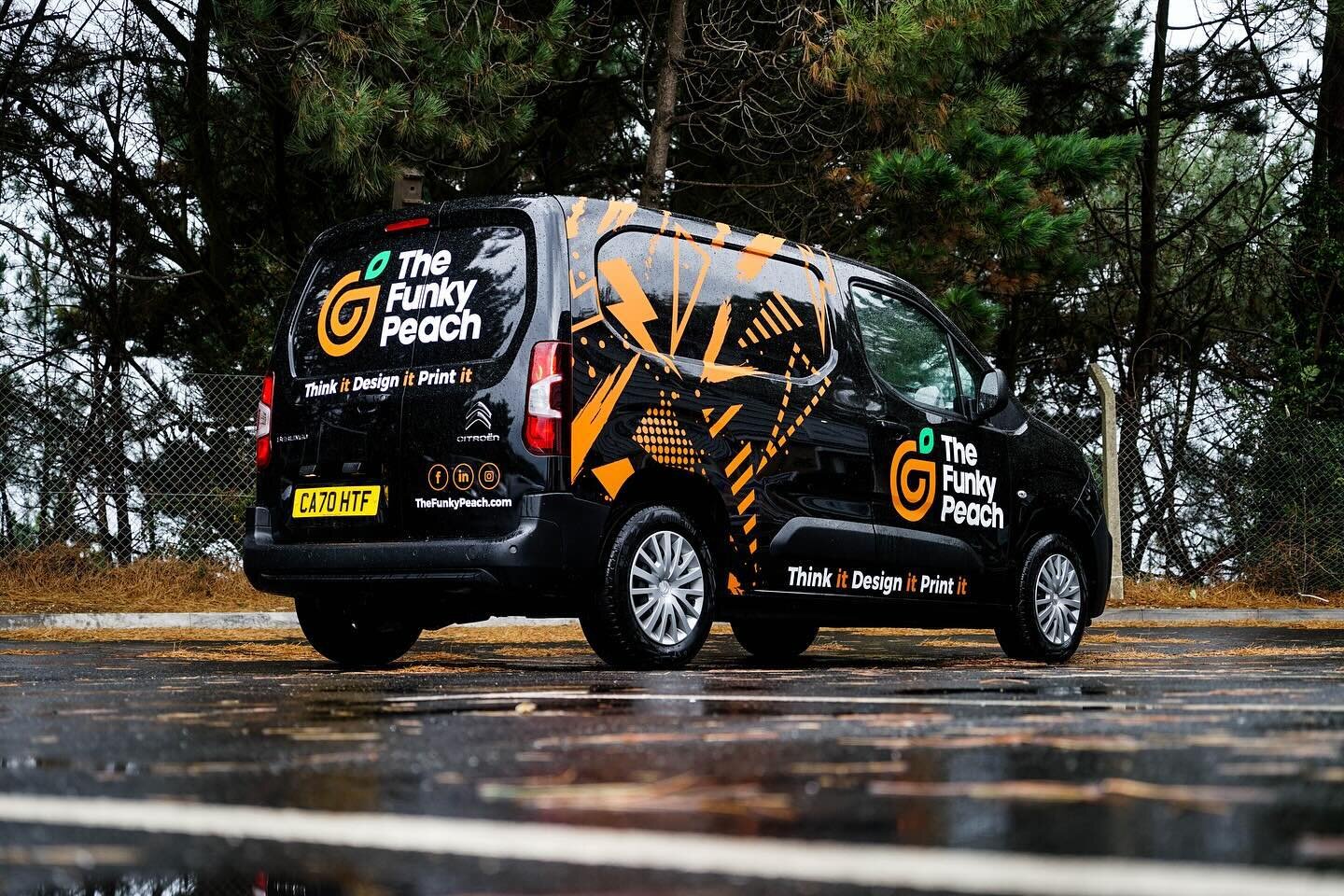 🍑FUNKY FRIYAY 🎉

Throwing it back to when we branded up the new vans for our friends @thefunkypeach. 

If you&rsquo;re looking for basic graphics, partial wraps or full vehicle wraps then look no further. Our dedicated wrap team are here to help tu