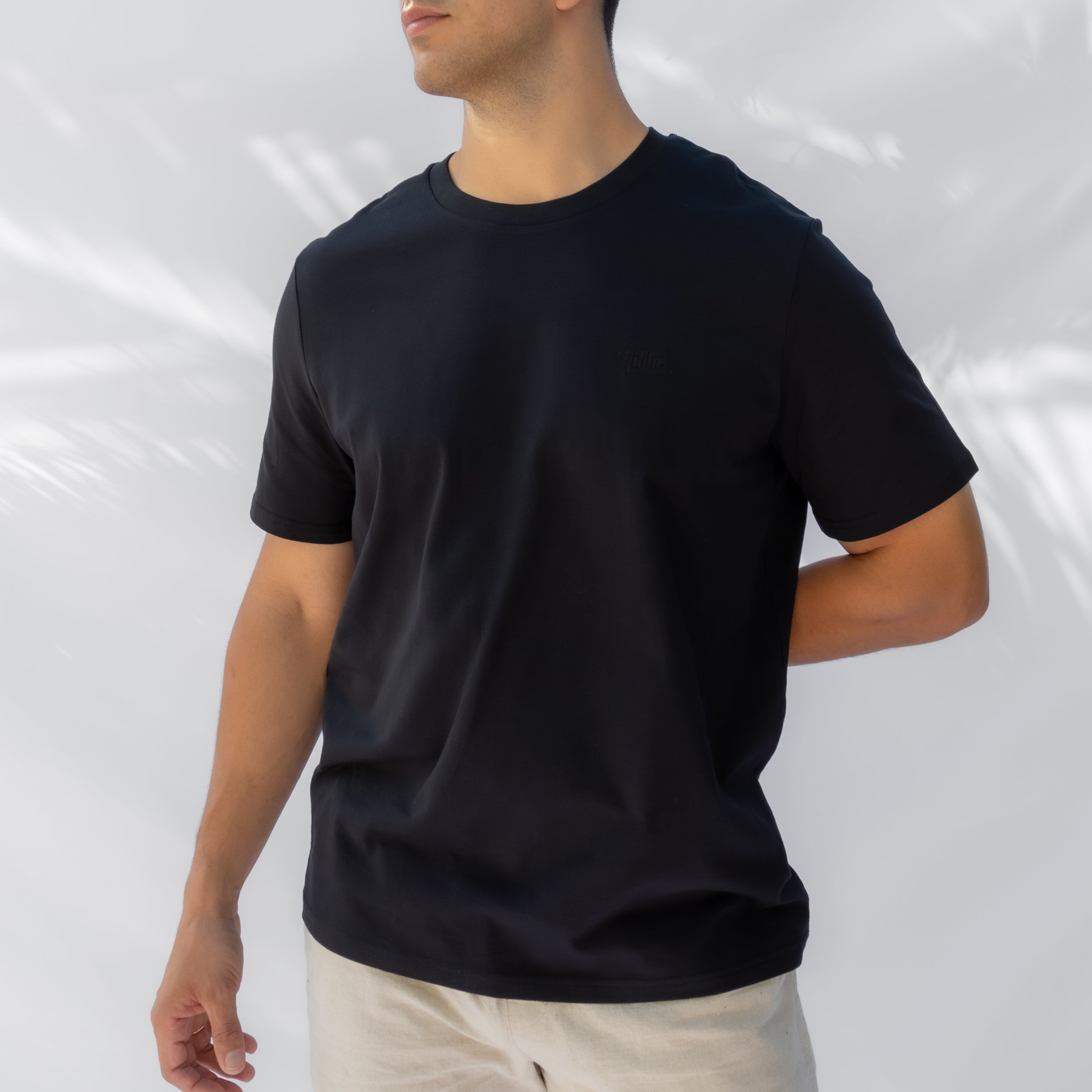 minimal-black-front.jpg