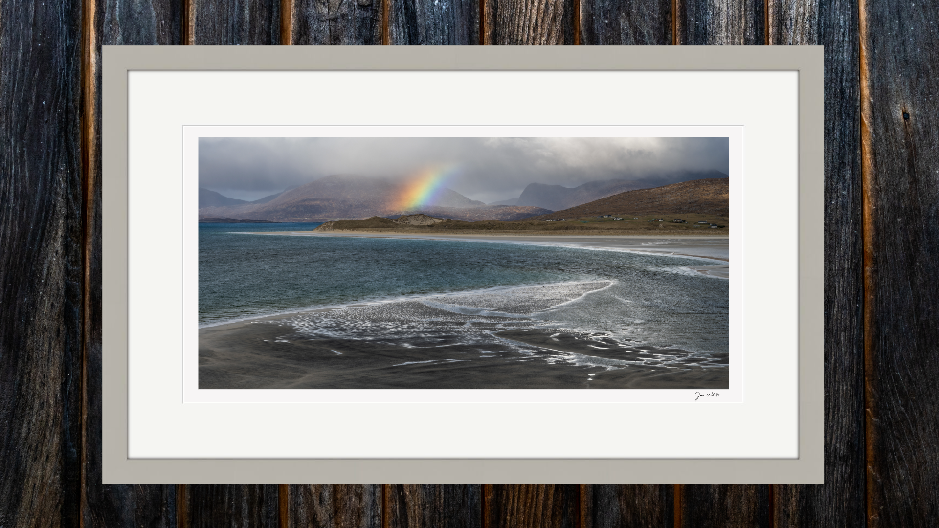 Grey Frame v2 2 x 1.png