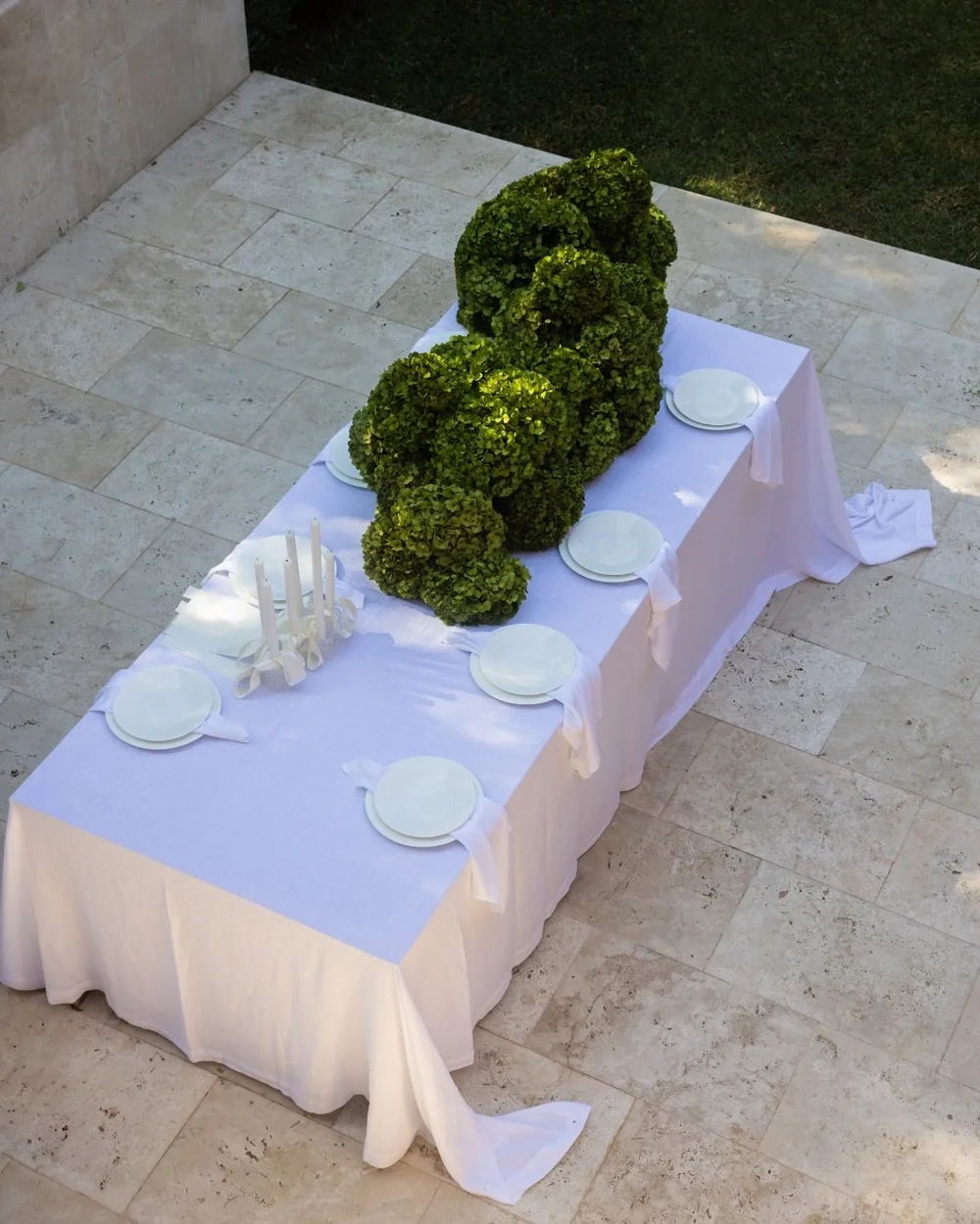 Worthy of gracing the feed a second time. 

Architecture &amp; Interior Design: @curation.wcm 
Tablescape: @the.palmier &amp; @curation.wcm
Vase: @thefoundry.house 
Photography: SABI Collective

#melbournephotographer #interiorphotography #freelancep