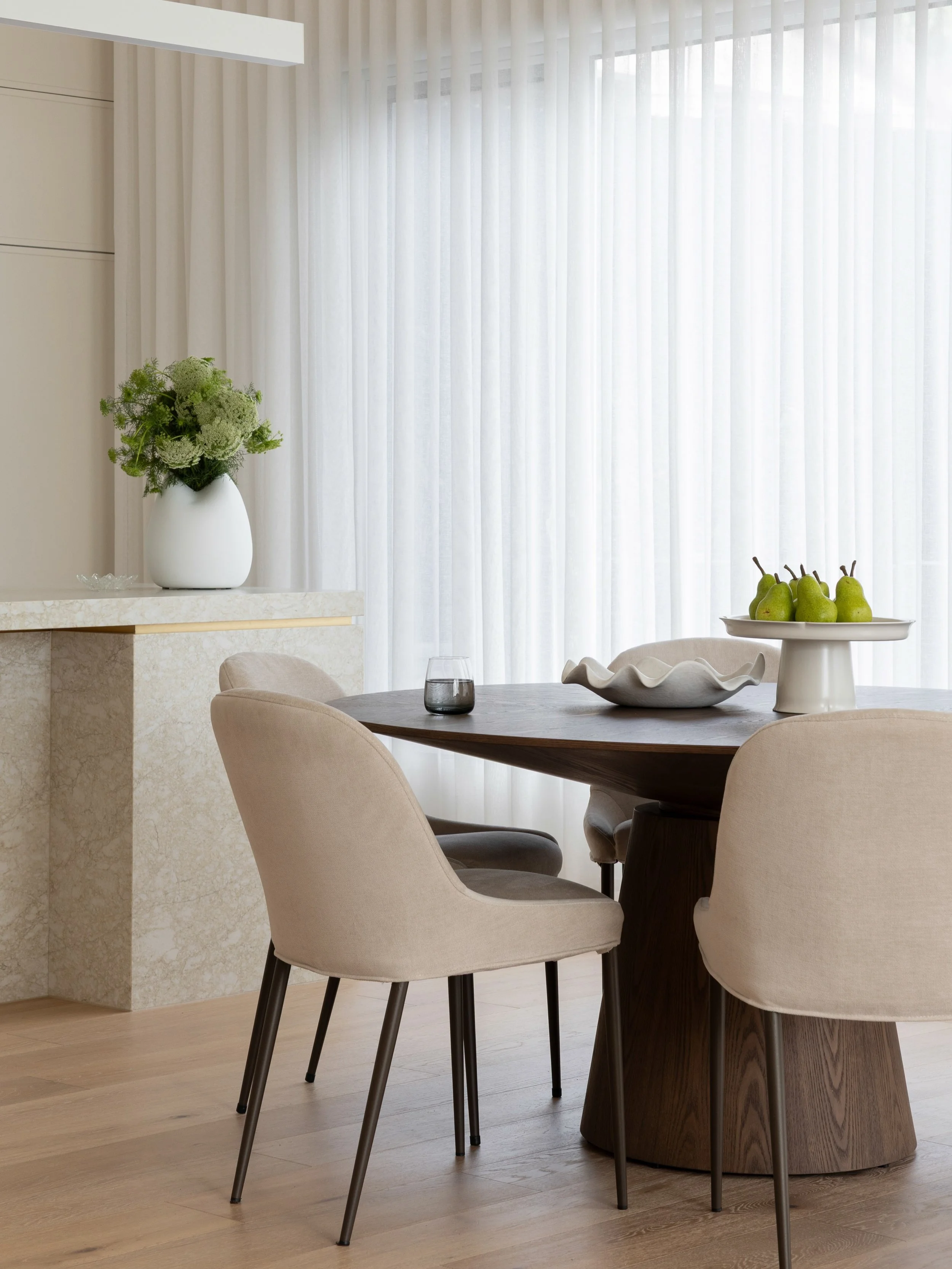 Light, a focus on texture and all the small details that make a space feel finished. Working with Andriana from @peachwood.interiors is always a highlight 📸