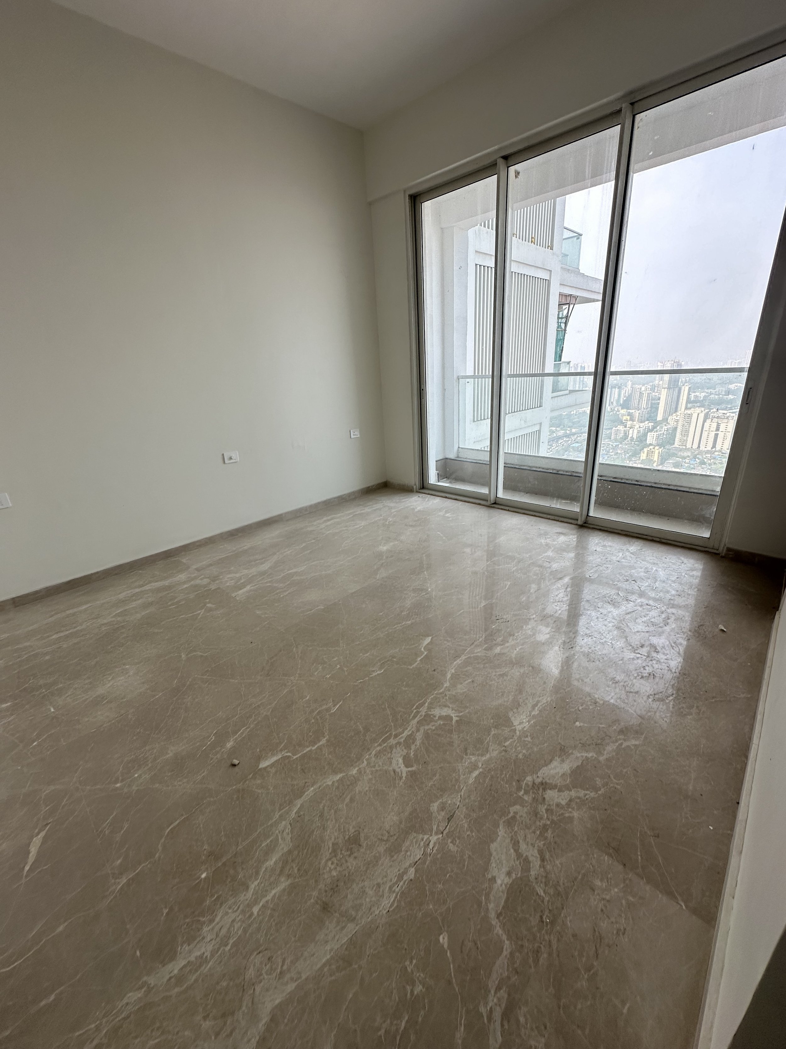 Room 3.jpg