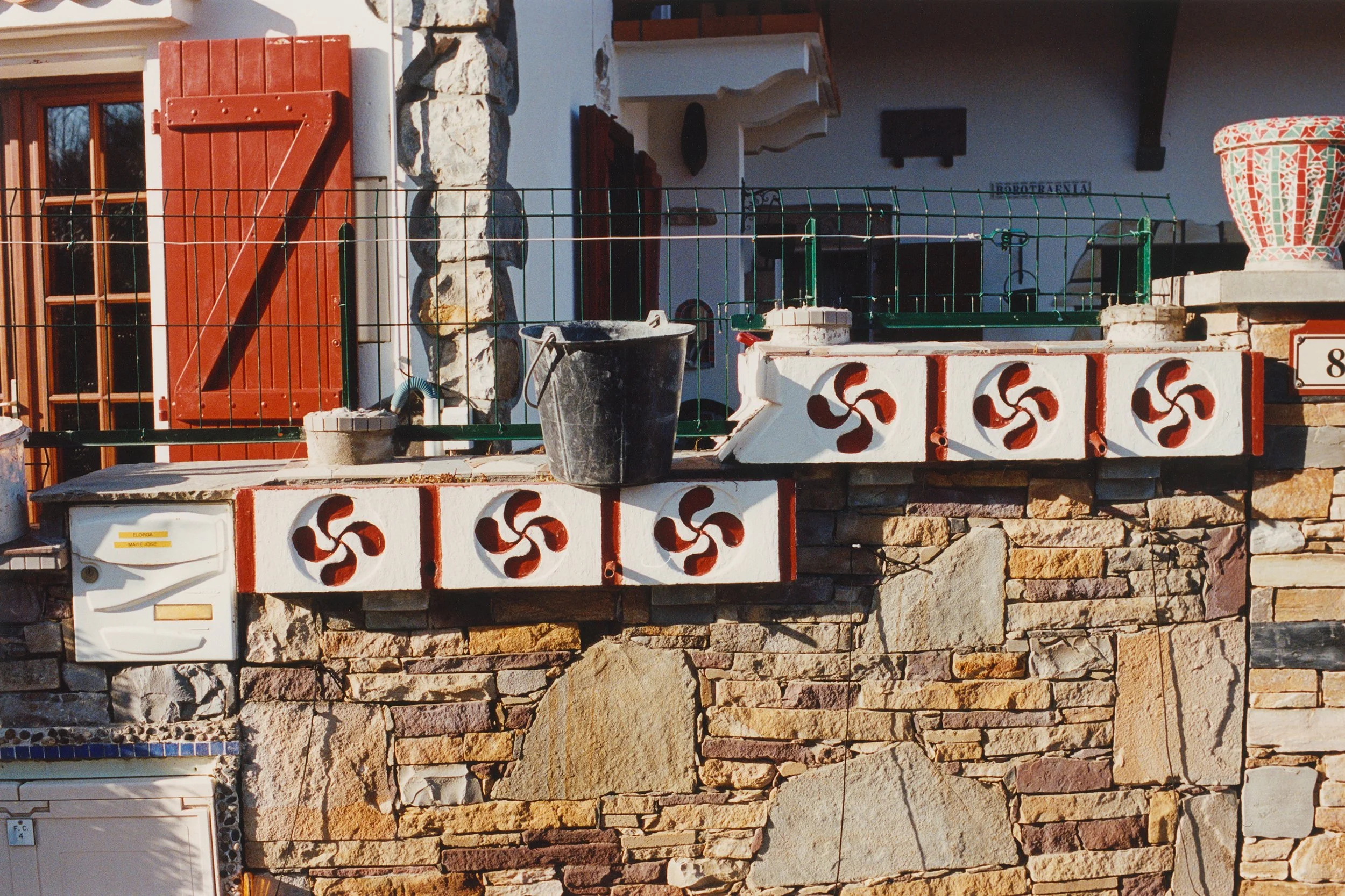 MLA240125_GUEST IN RESIDENCE_BIARRITZ_LOOK 02_05_240129000008940002_PRINT.jpg