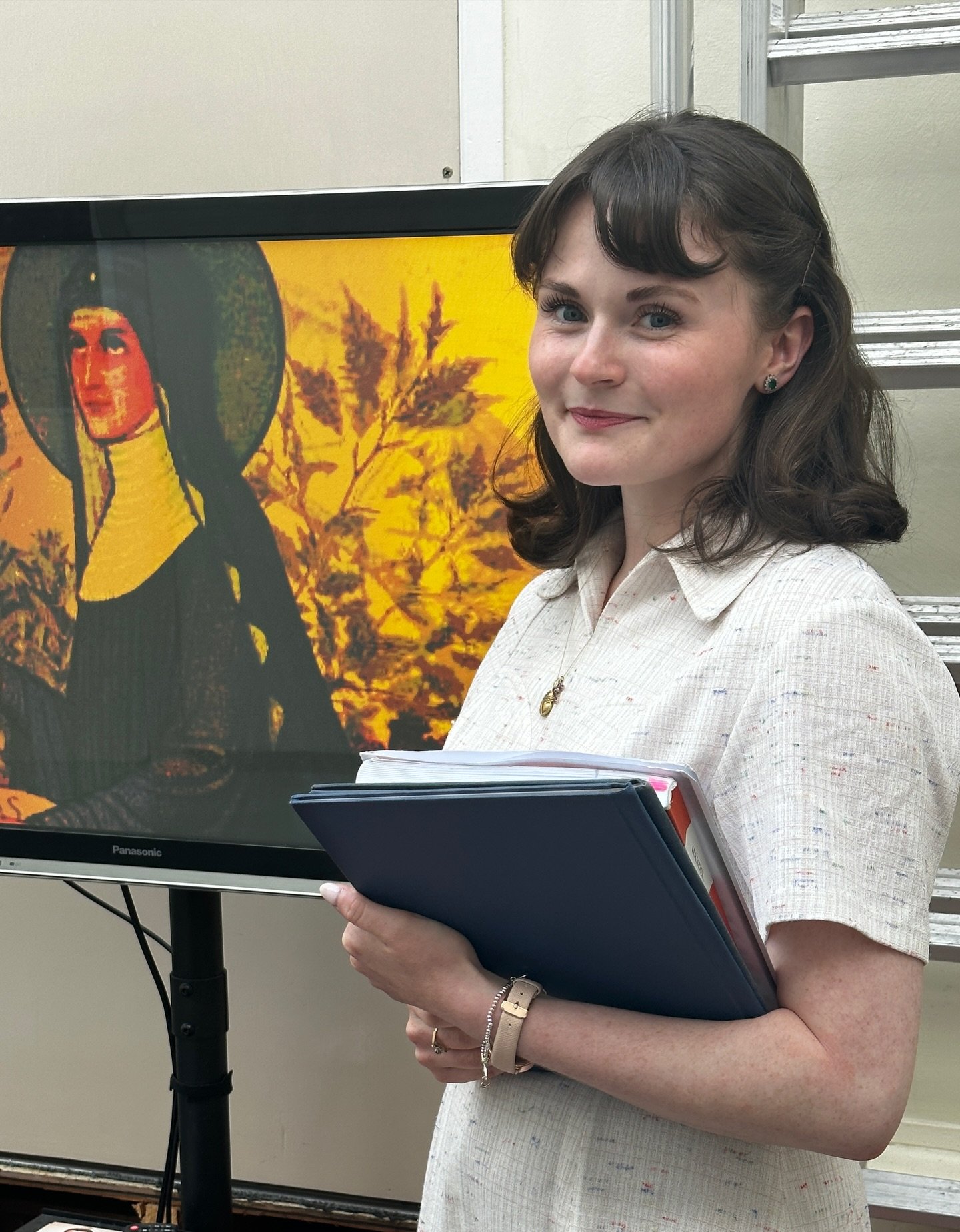 Delighted to share with you all that I&rsquo;ll be taking the step to creating more and longer videos across my social media channels! 🎵🎥 Content will be a mix of singing, music history, teaching chant/songs, interviews with experts, collaborations