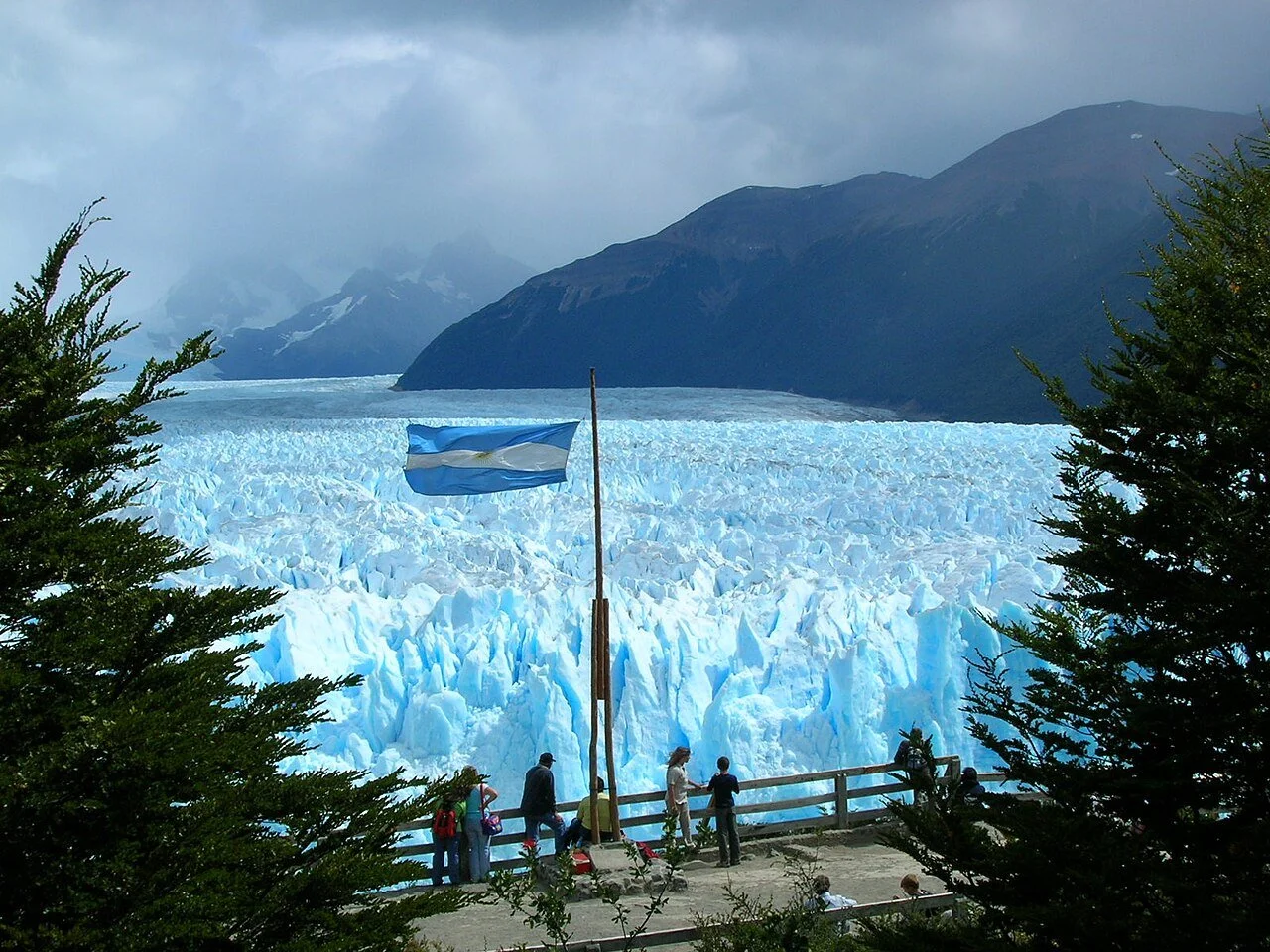 день 9-5 Top_of_Perito_Moreno_(104862726).jpg