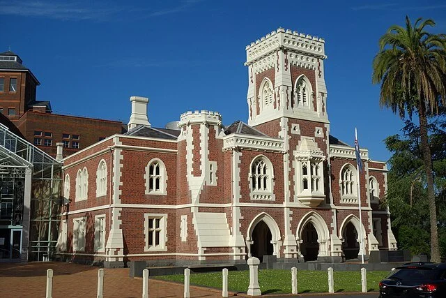 01.2 Auckland High Court.jpg