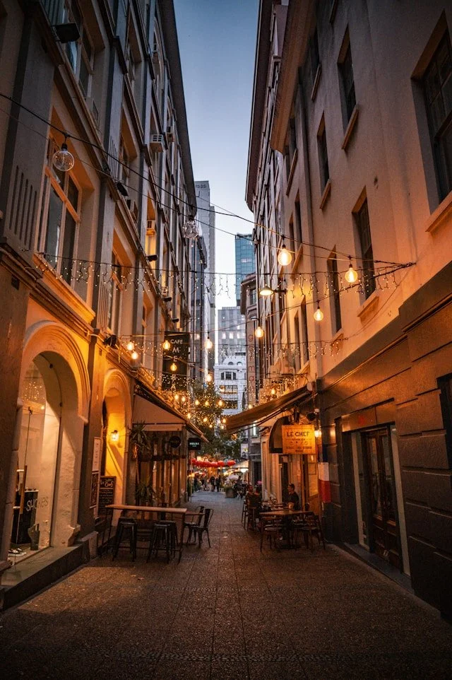 01.3 Auckland Toby Hill.jpg