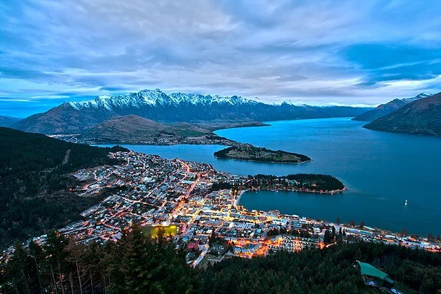 08.3 Queenstown.jpg