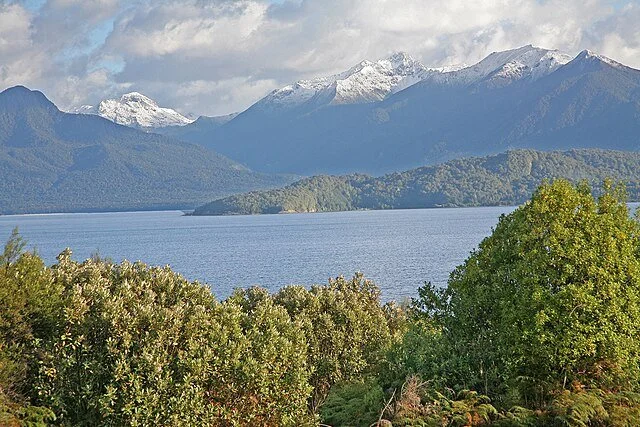 10.1 Te Anau Lake.jpg