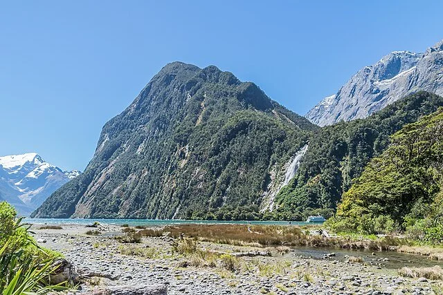 10.2 Fiordland National Park.jpg
