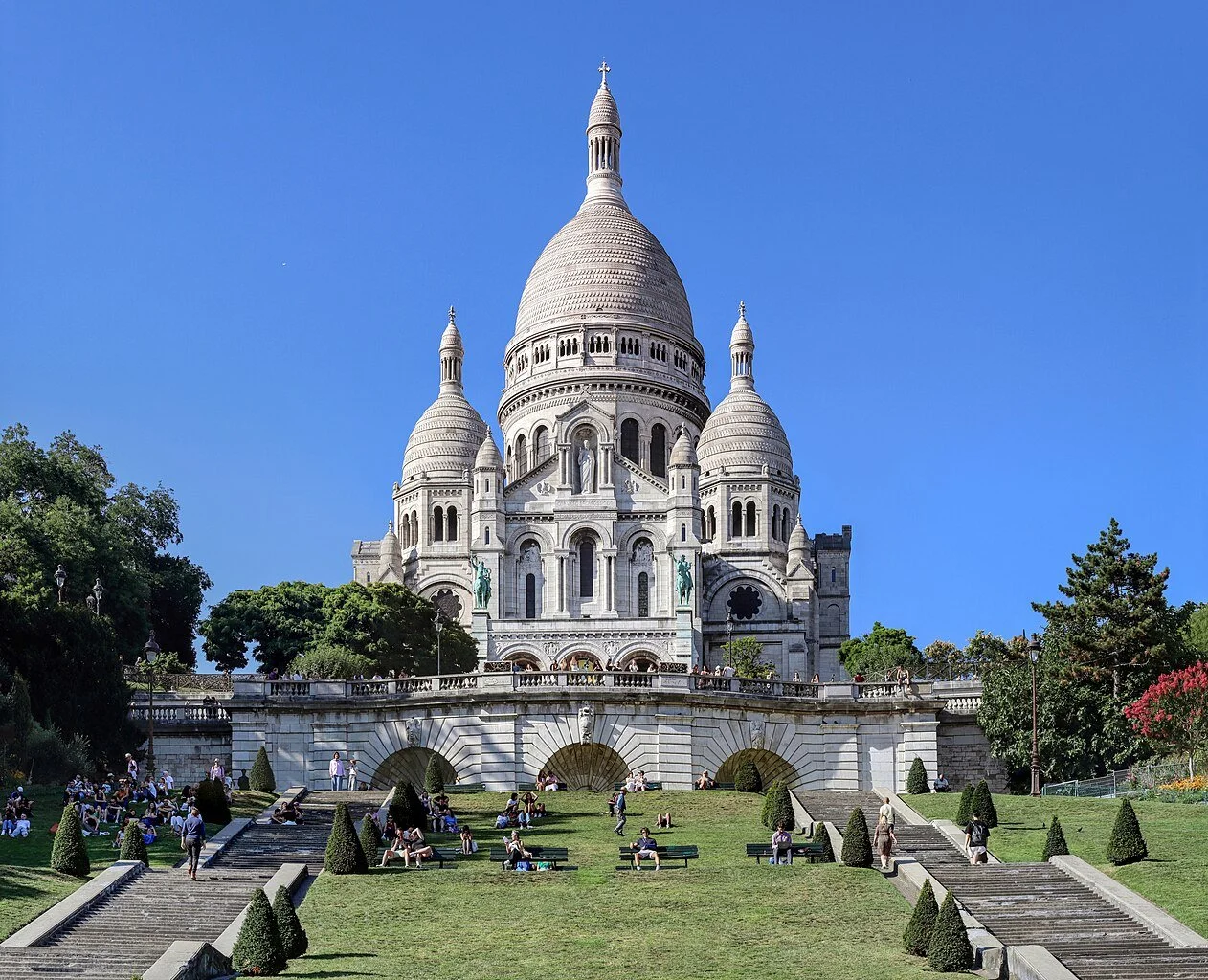 Ltym 1-5Paris_-_Basilique_du_Sacré-Cœur_de_Montmartre_-_2025-09-30_23-31-57_001.jpg