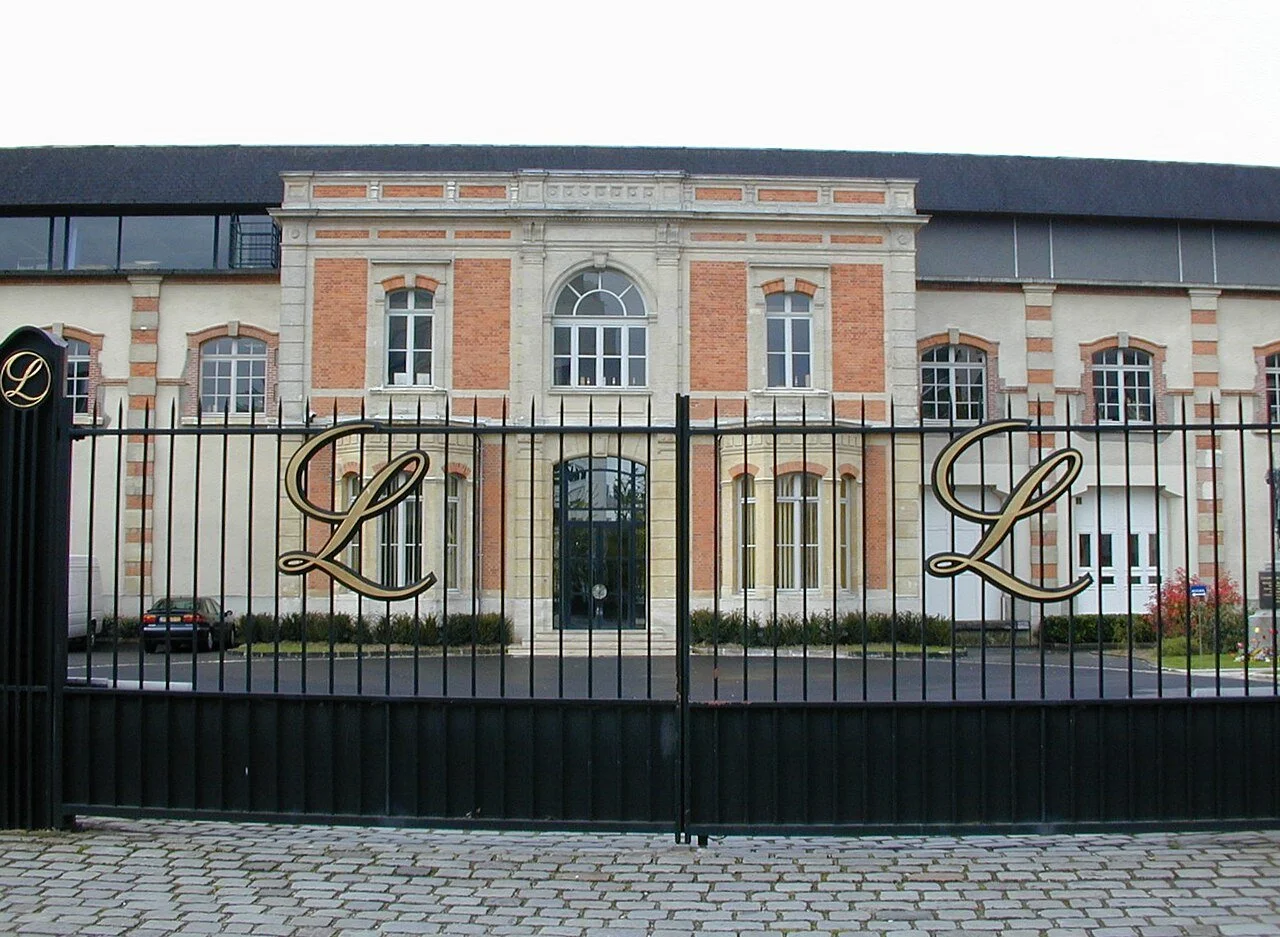 День 4-5La_Maison_Lanson,_rue_de_Courlancy,_Reims.jpg