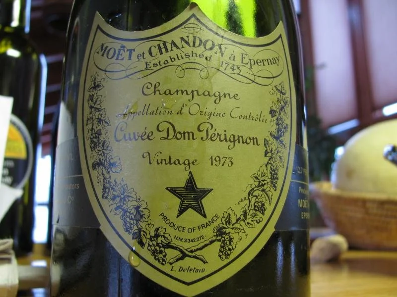 День 6-11Moët_&_Chandon,_Cuvée_Dom_Pérignon,_NM_3342272.jpg