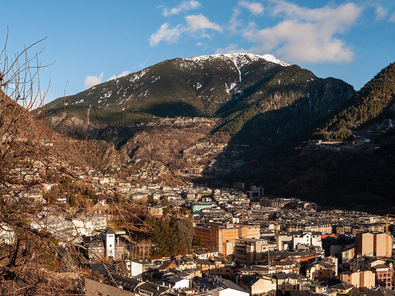 Andorra_l_Vella-20100128-RM-165853.jpg