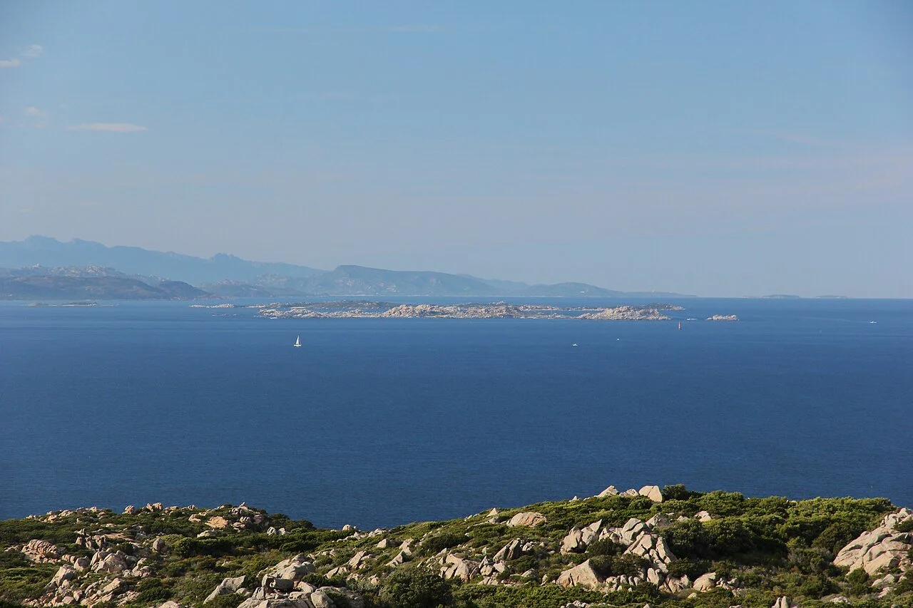 day 3-6 Bonifacio_-_Isola_di_Lavezzi_(02).JPG