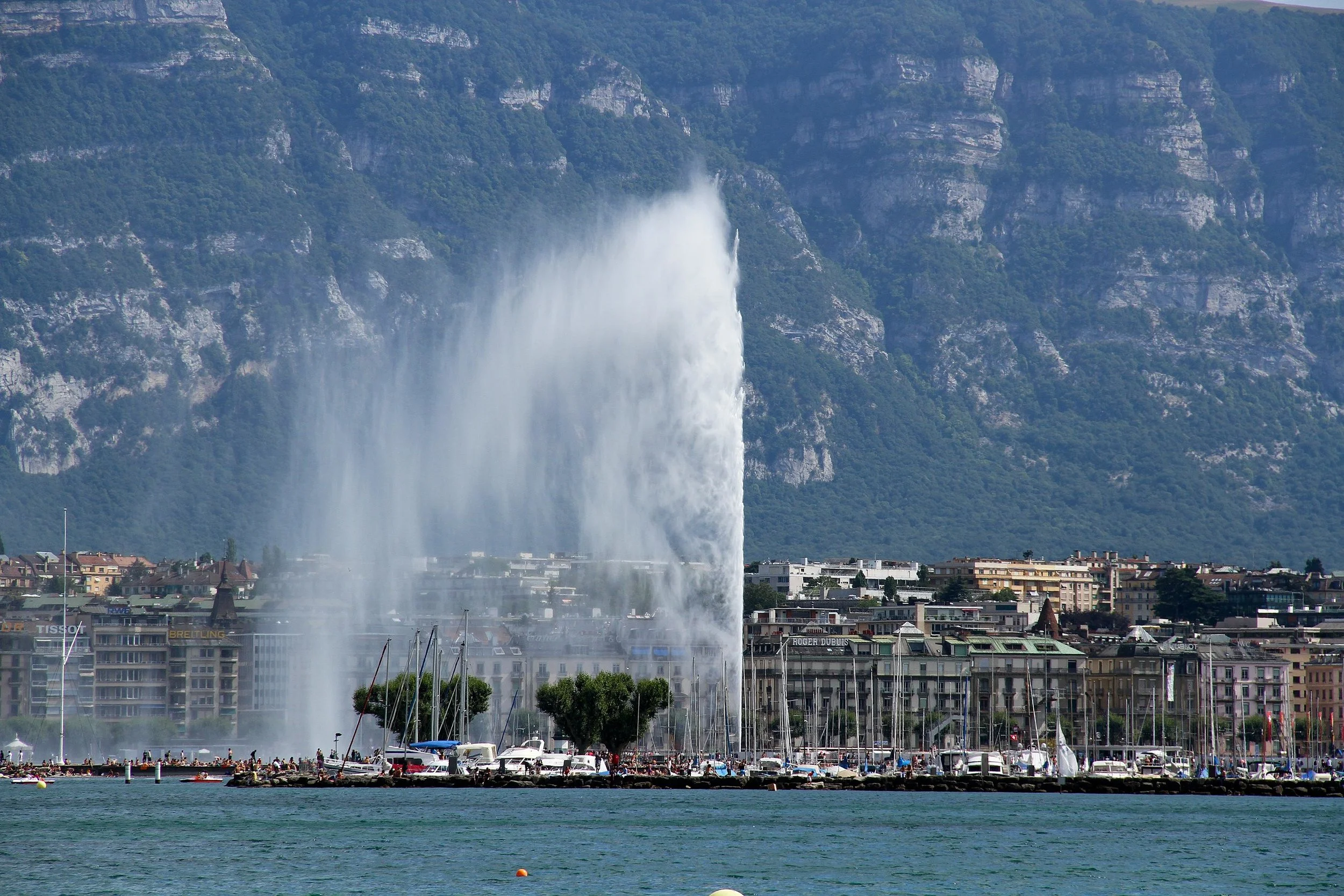 День 1-2Geneva_Fountain.jpg
