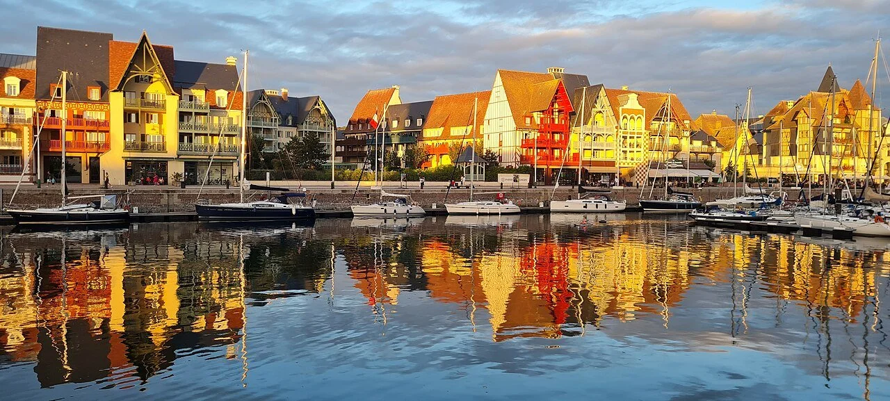 Day 2 5Port_of_Deauville_09.jpg