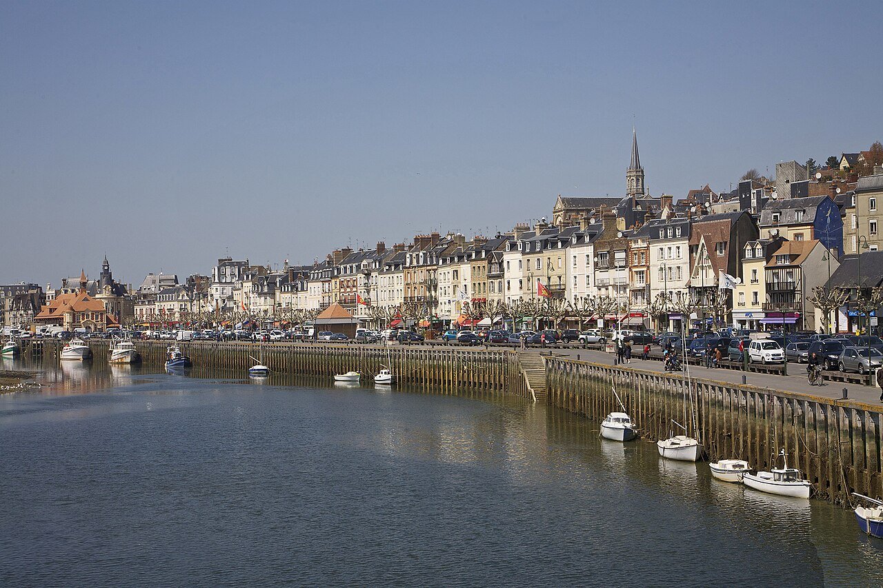 DAY 2 6_Trouville-sur-Mer.jpg