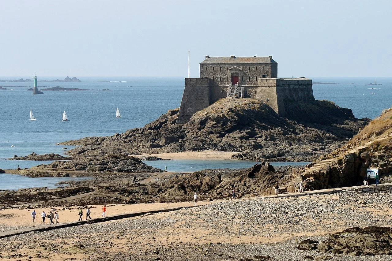 DAY 6 3 Saint-Malo_-_fort_du_Petit_Bé.jpg