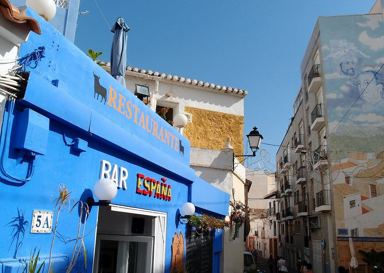 6 - 4 Gebäude_in_Calpe_(Spanien).jpg