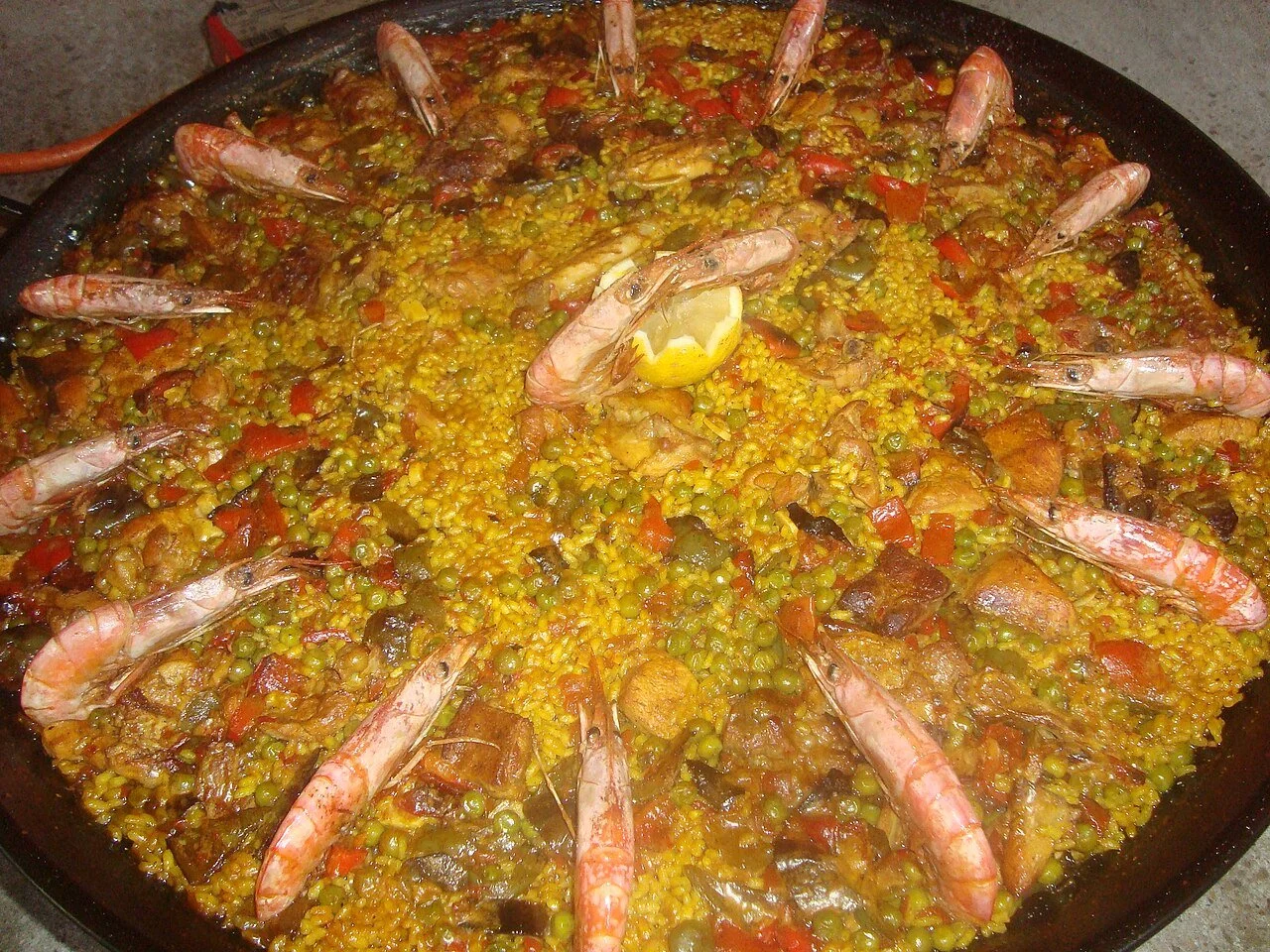 3-7 Paella_valenciana_(Castellón).jpg