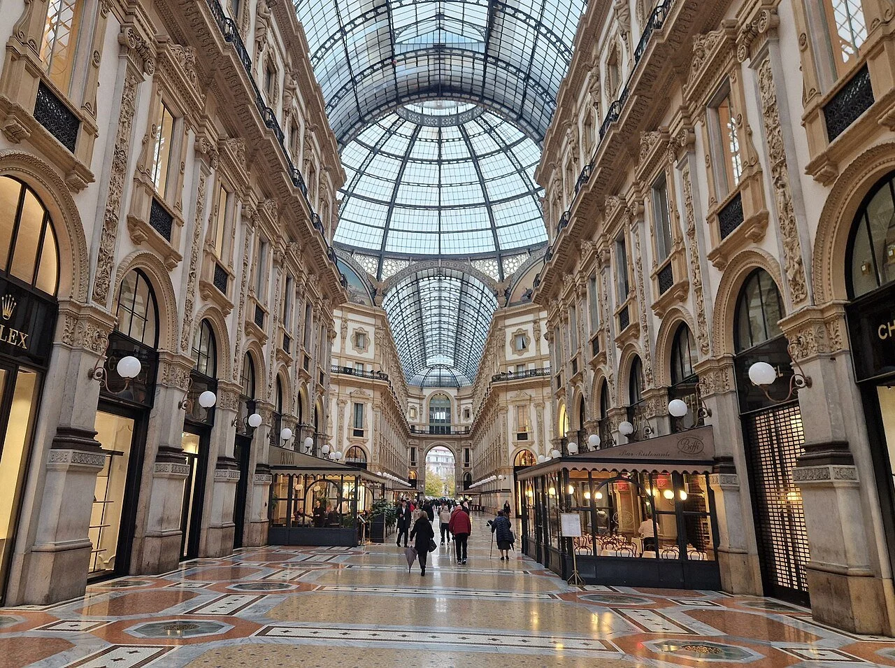 day 1 5Galleria_Vittorio_Emanuele_II,_Milan,_interior.jpg