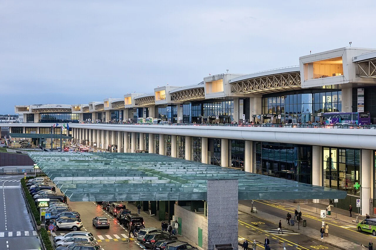 day 8 1 Milan_malpensa_terminal_airport.jpg