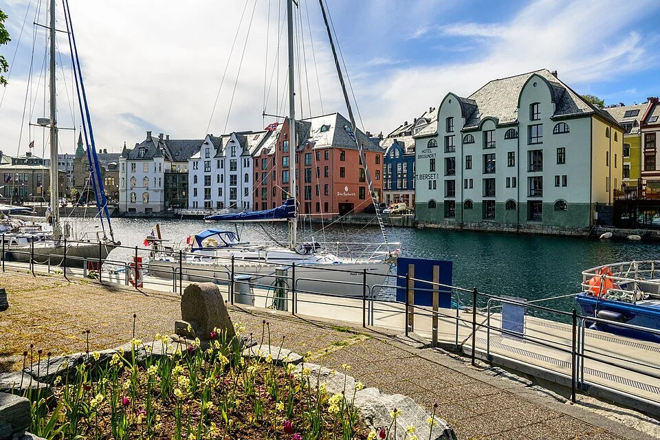 Ålesund,_Norway,_2017_6.jpg