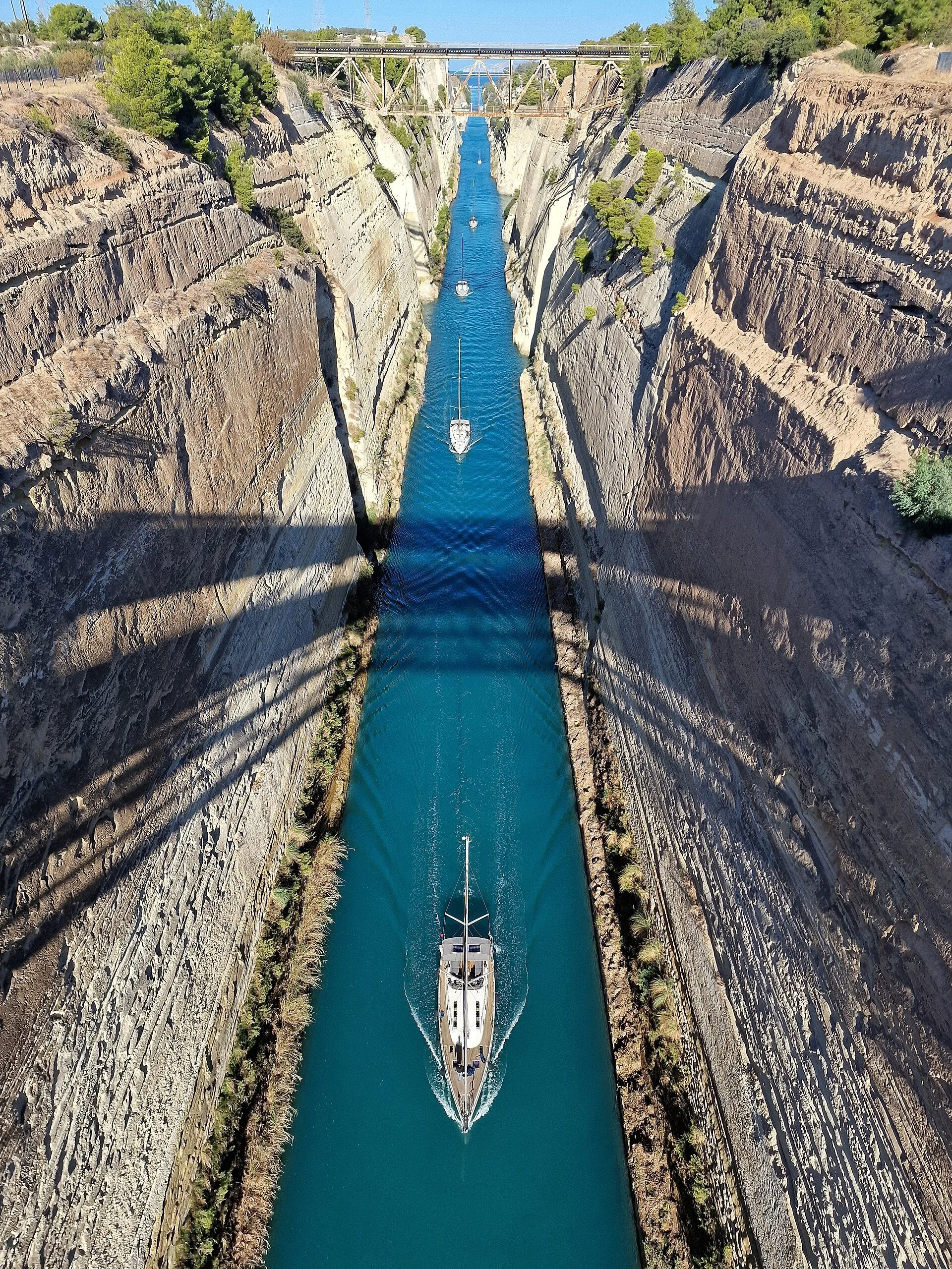 Kórinthose_kanal.jpg