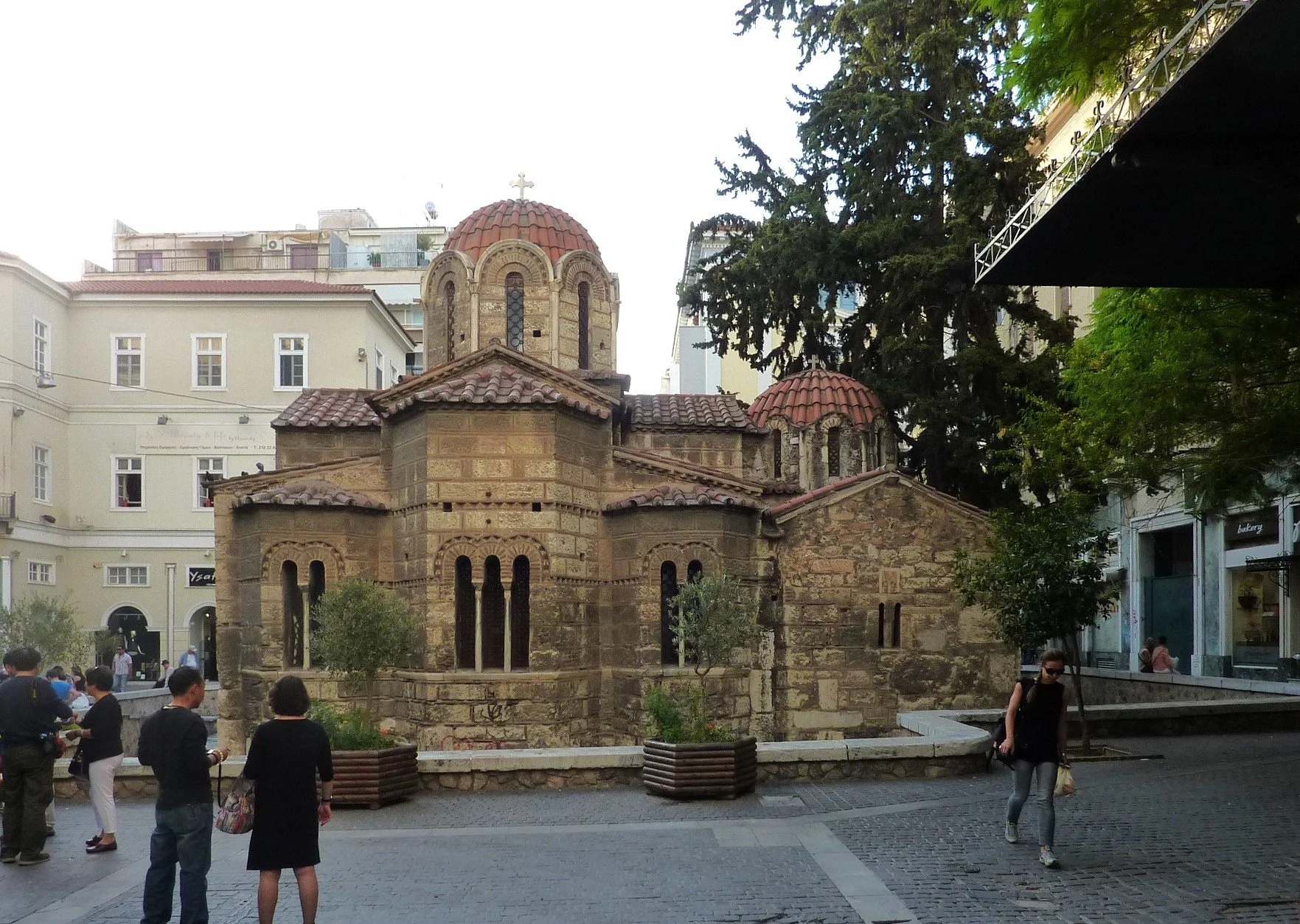 2012_Church_of_Panagia_Kapnikarea_2.jpg