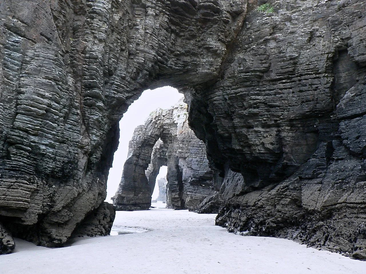 Ribadeo-Praia_das_Catedrais_03.jpg