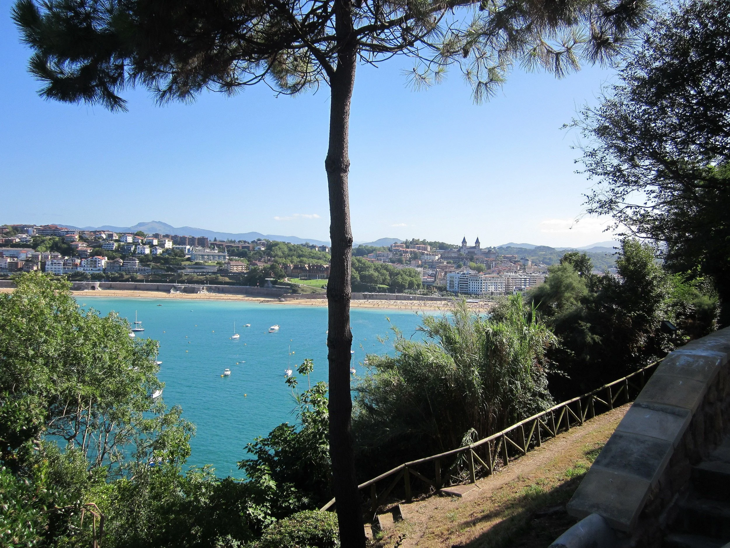 Santander_Beach_Cantabria_-_Mythos_Spain_Photography_-_panoramio.jpg