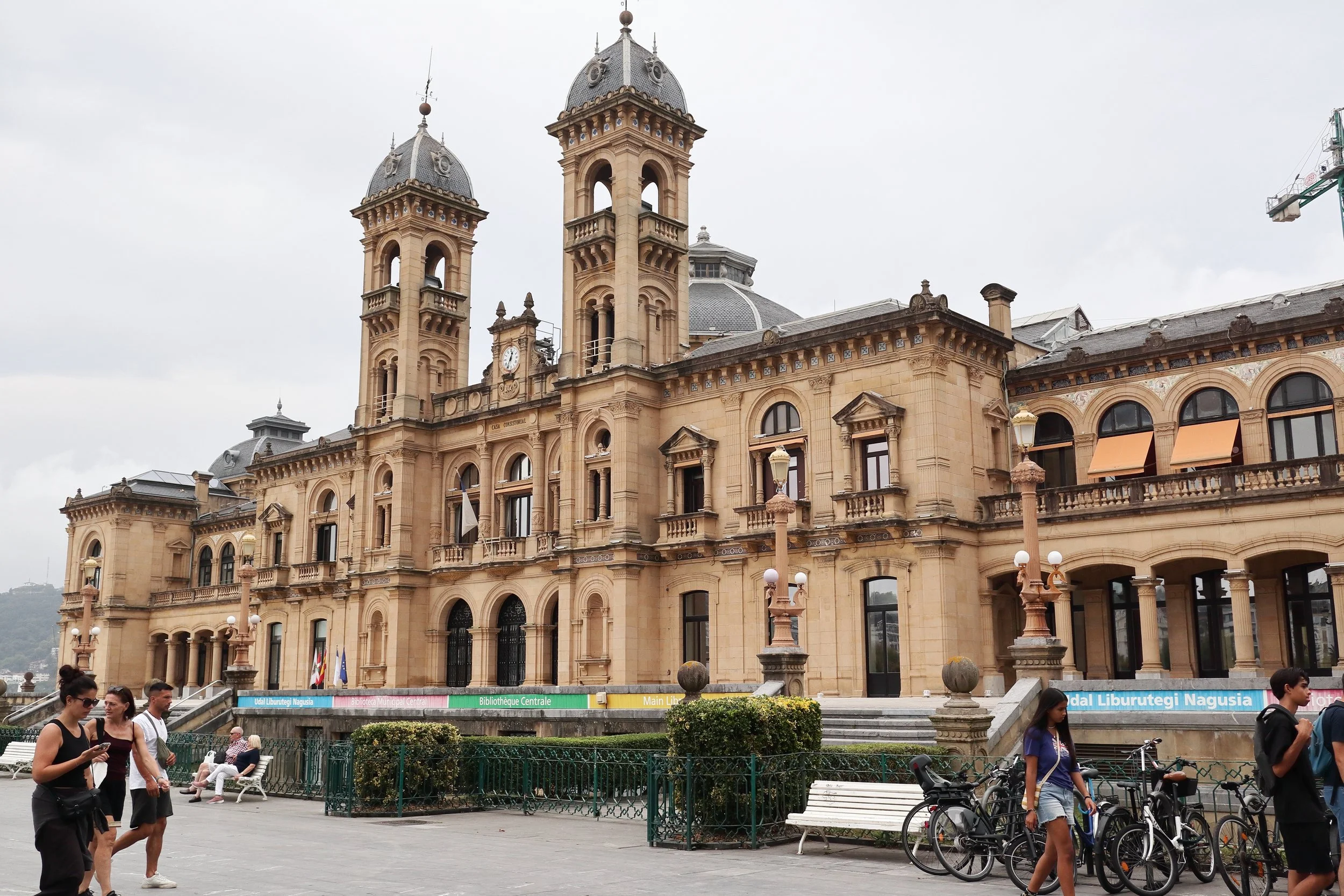 Vista_-_Ayuntamiento_-_San_Sebastian_03.jpg