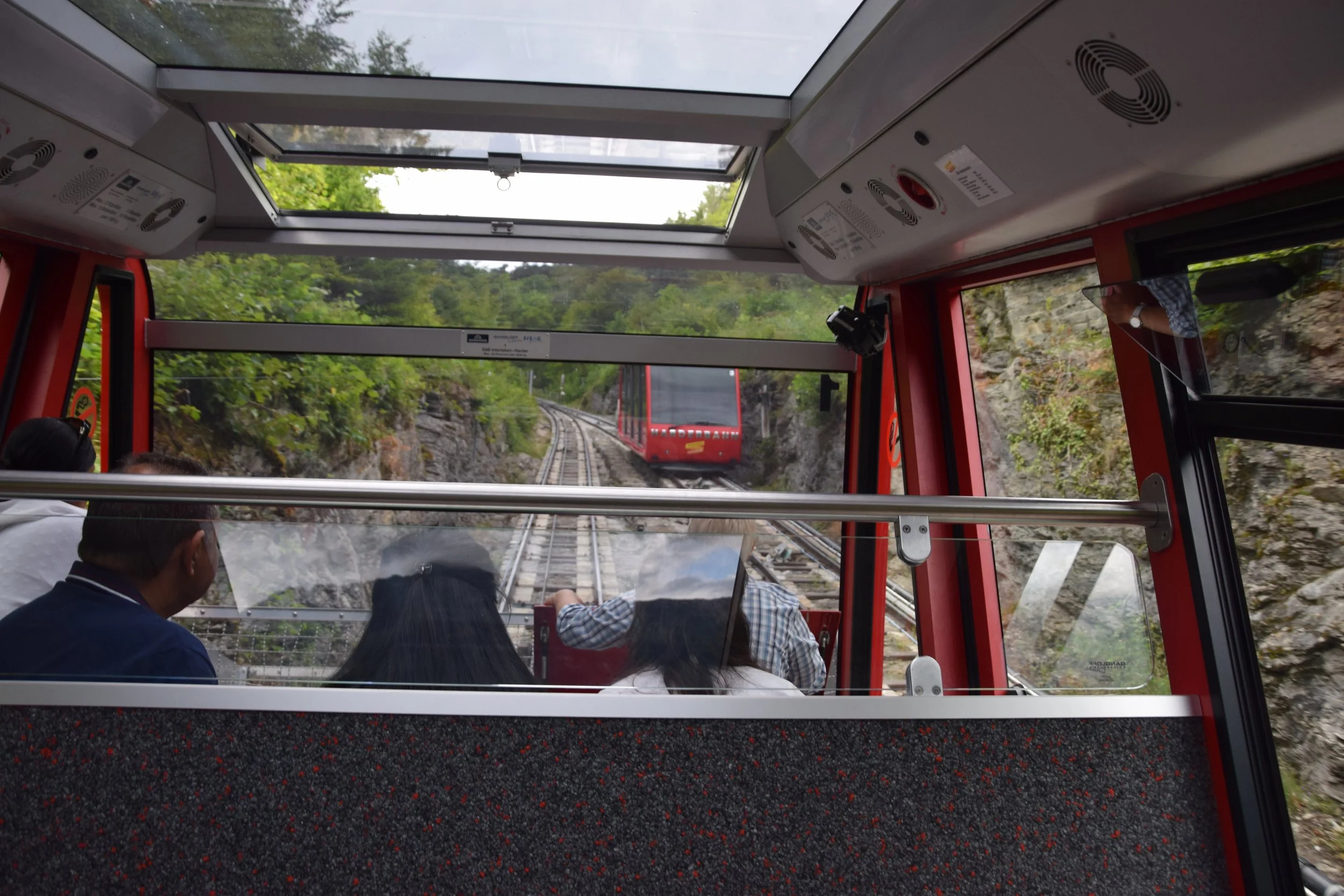 Harderbahn_(Interlaken_to_Harder_Kulm_Train)._(AnkKumar)_03.jpg