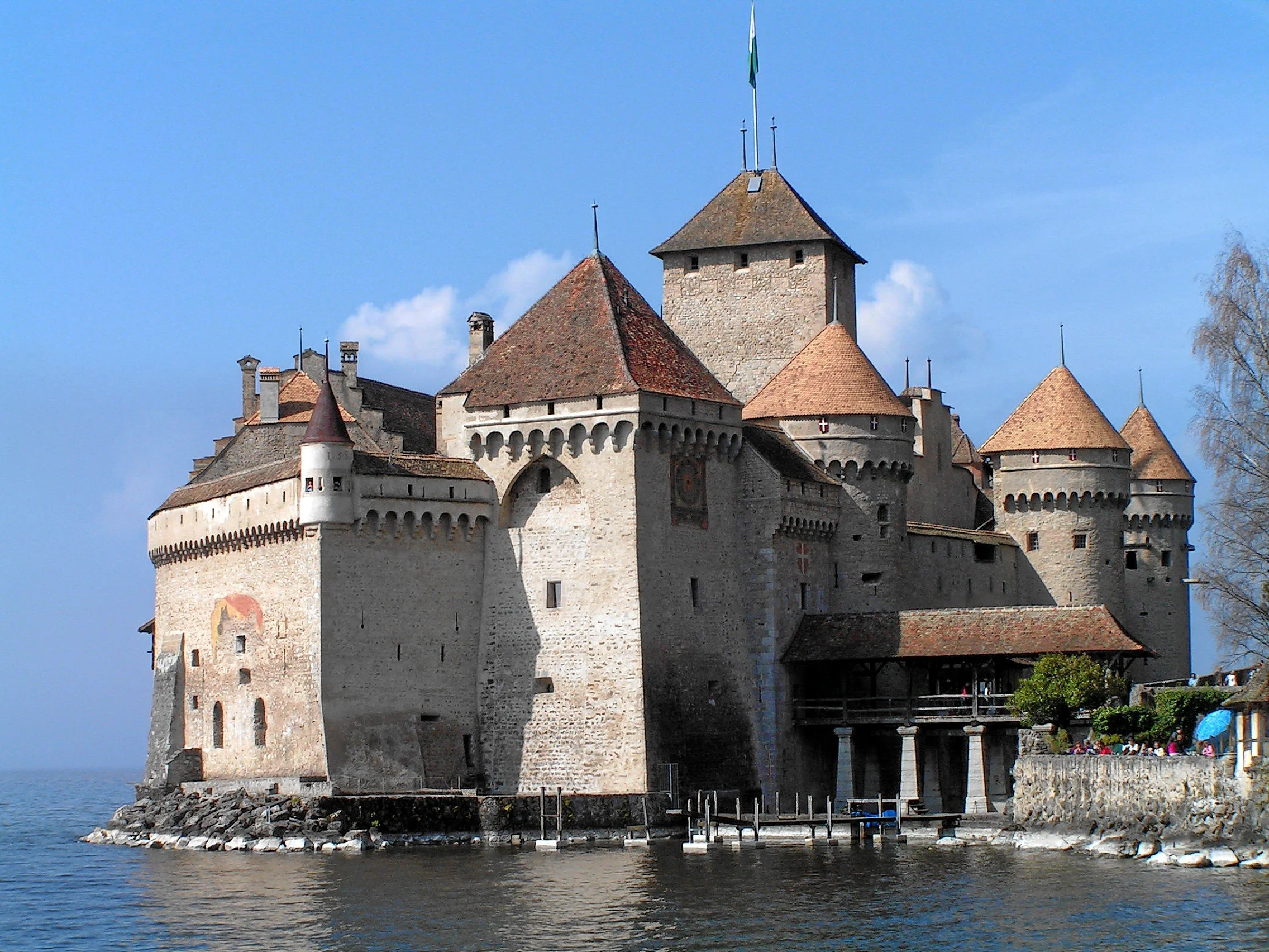 Schweiz_Schloss_Chillon_Gesamtansicht.jpg